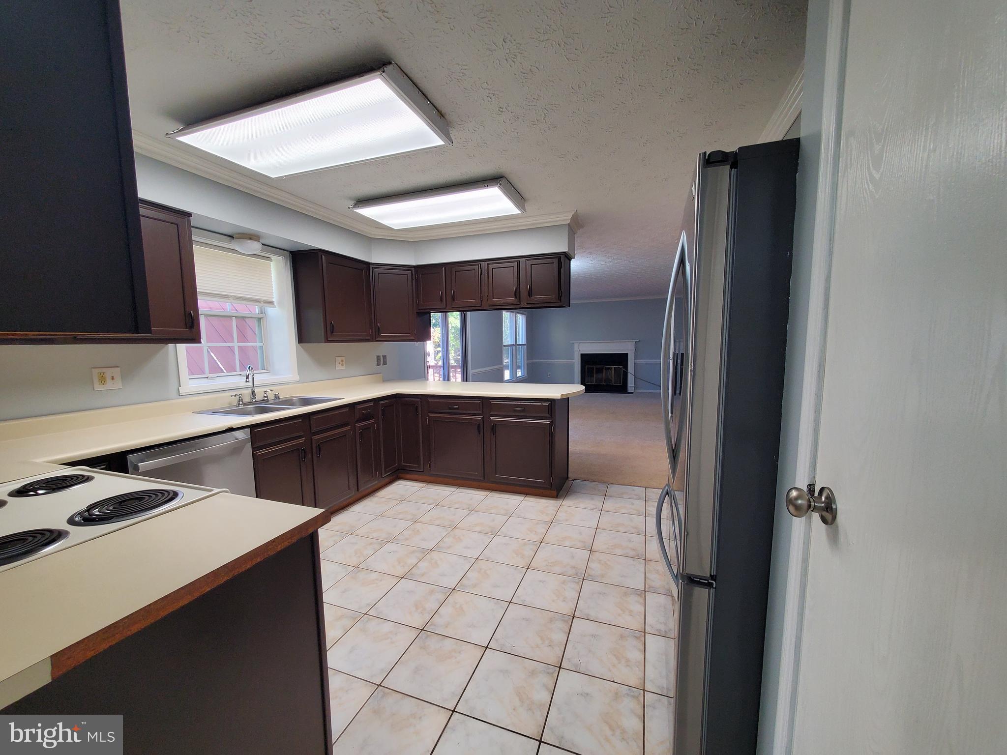 LINCOLN - Residential Lease