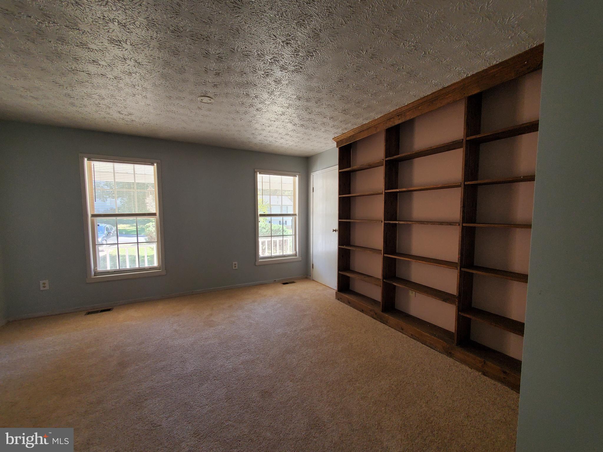 LINCOLN - Residential Lease