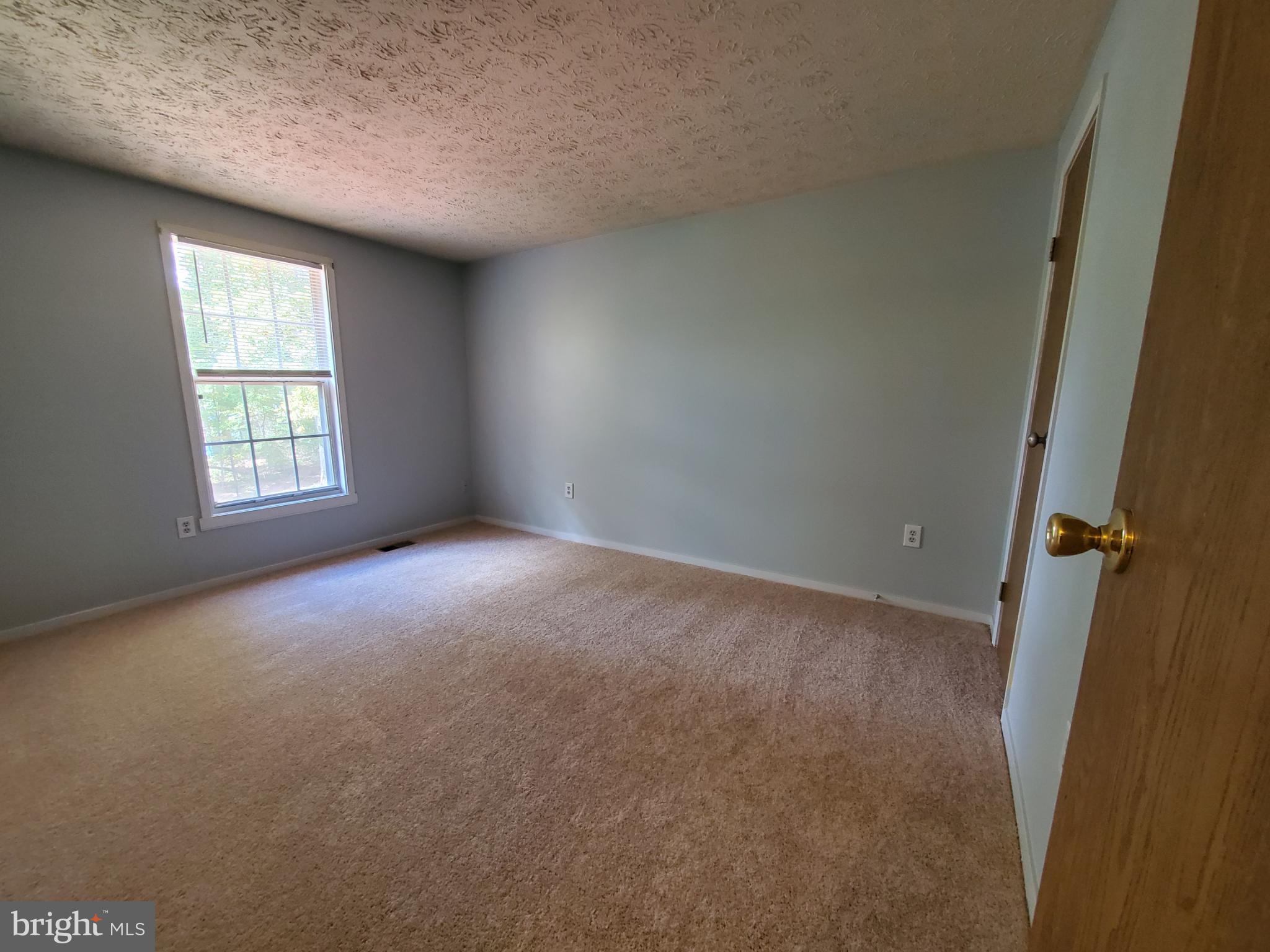 LINCOLN - Residential Lease