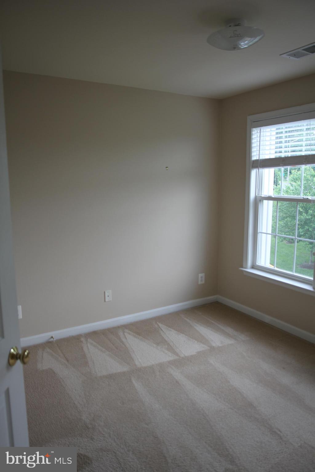 FAIRCHESTER - Residential Lease