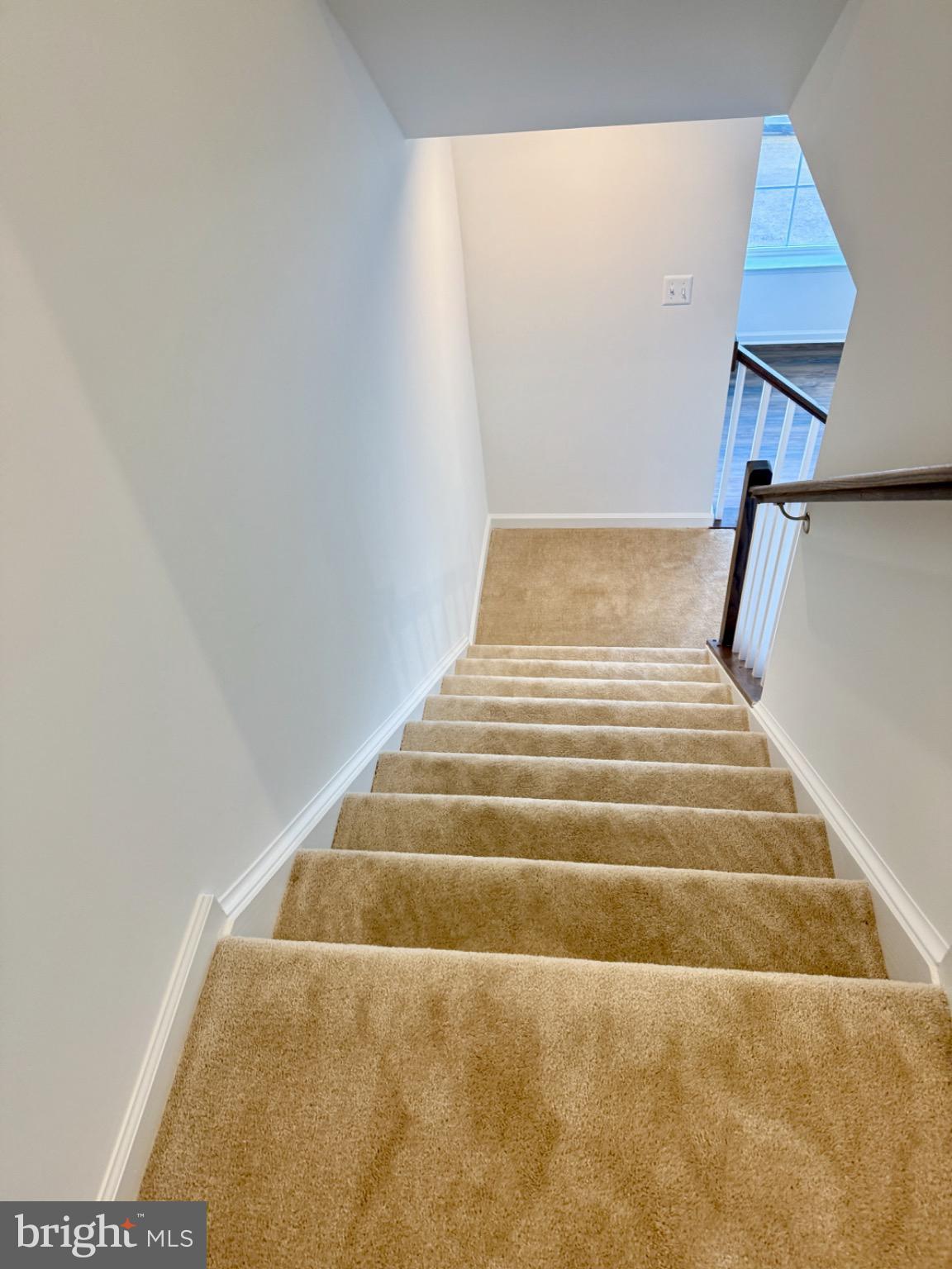 HUNTFIELD - Residential Lease