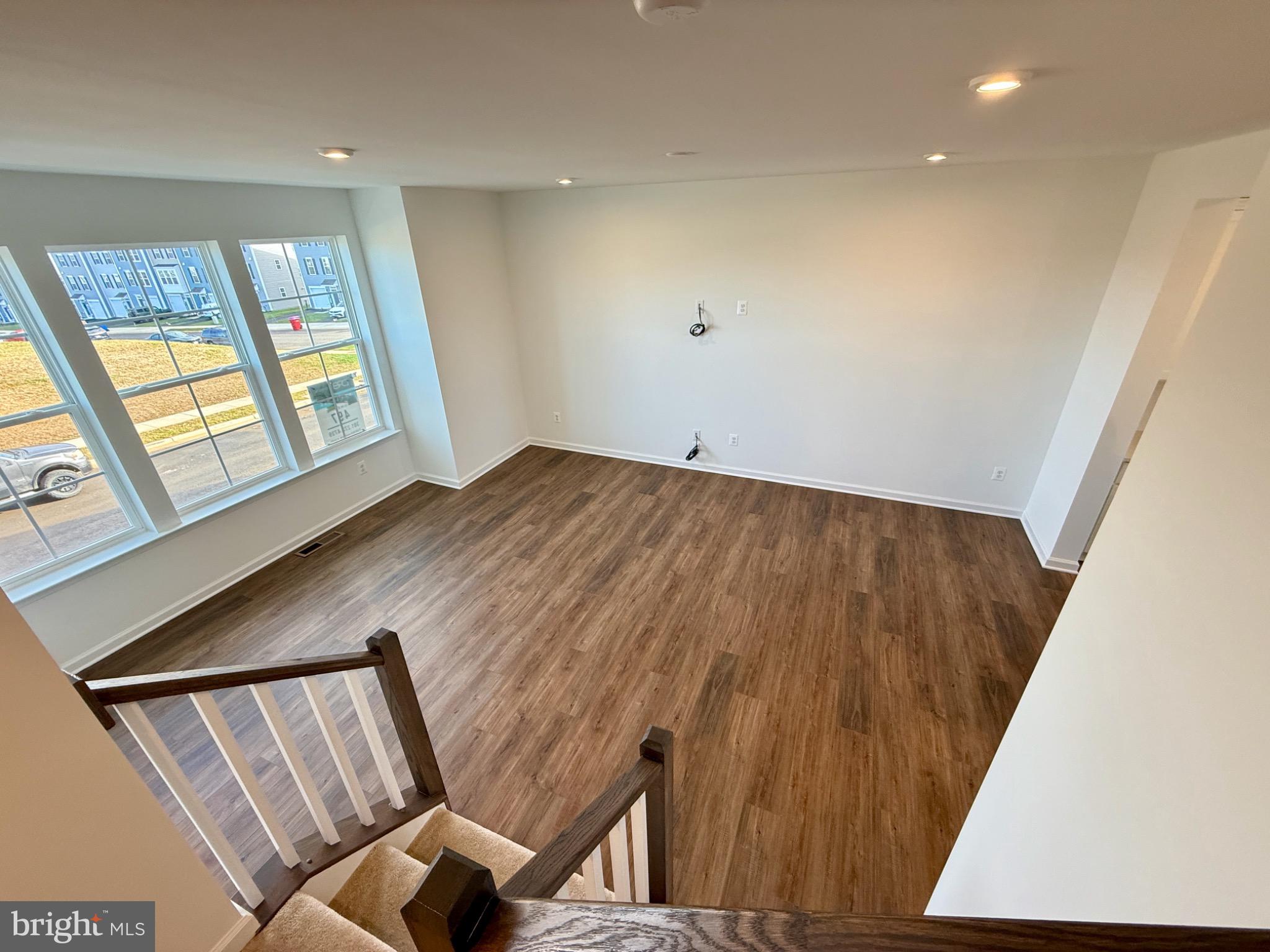 HUNTFIELD - Residential Lease