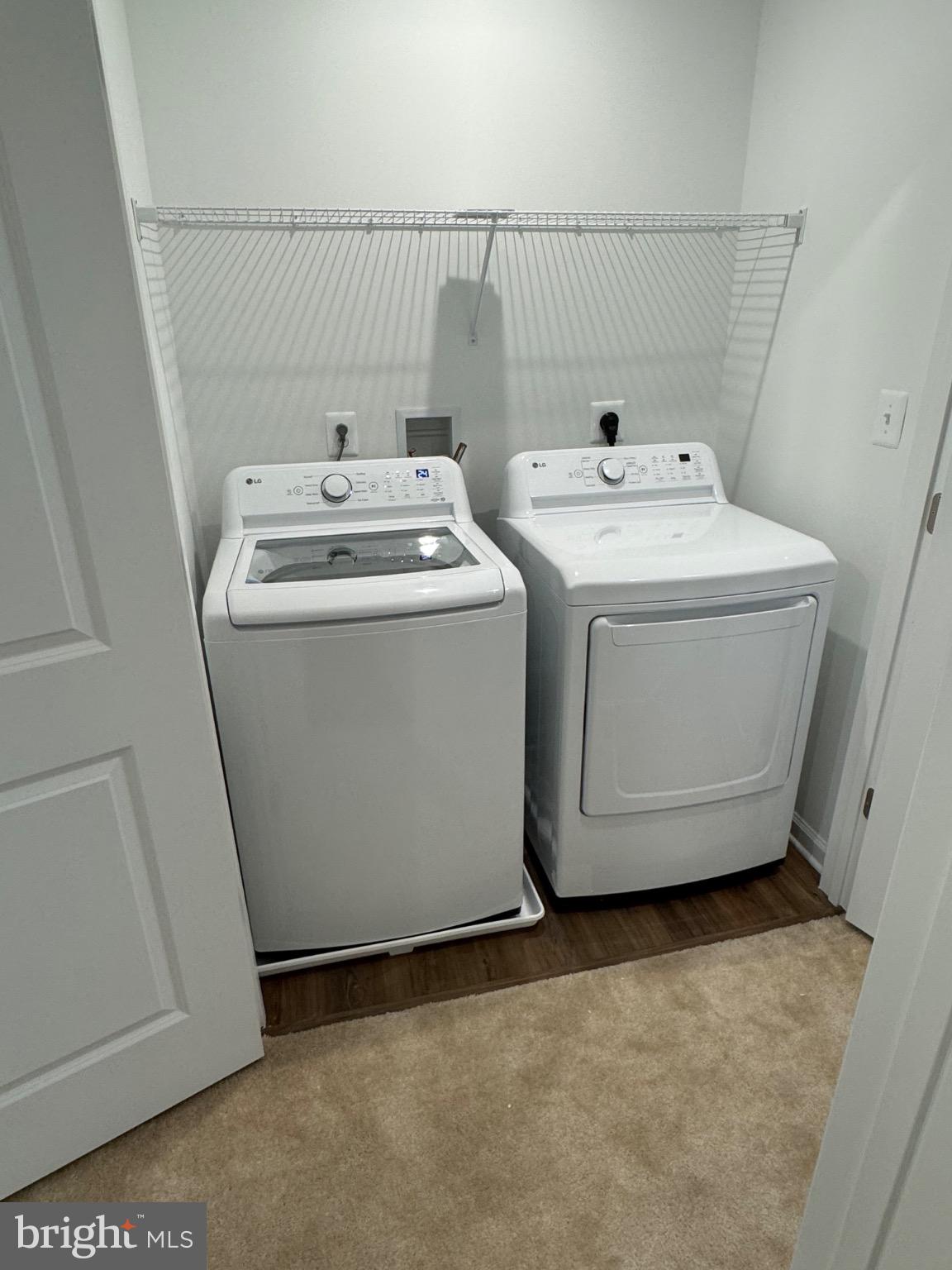 HUNTFIELD - Residential Lease