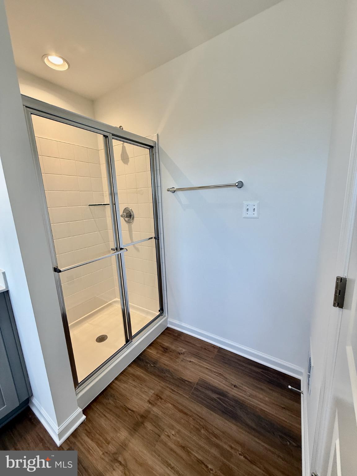 HUNTFIELD - Residential Lease