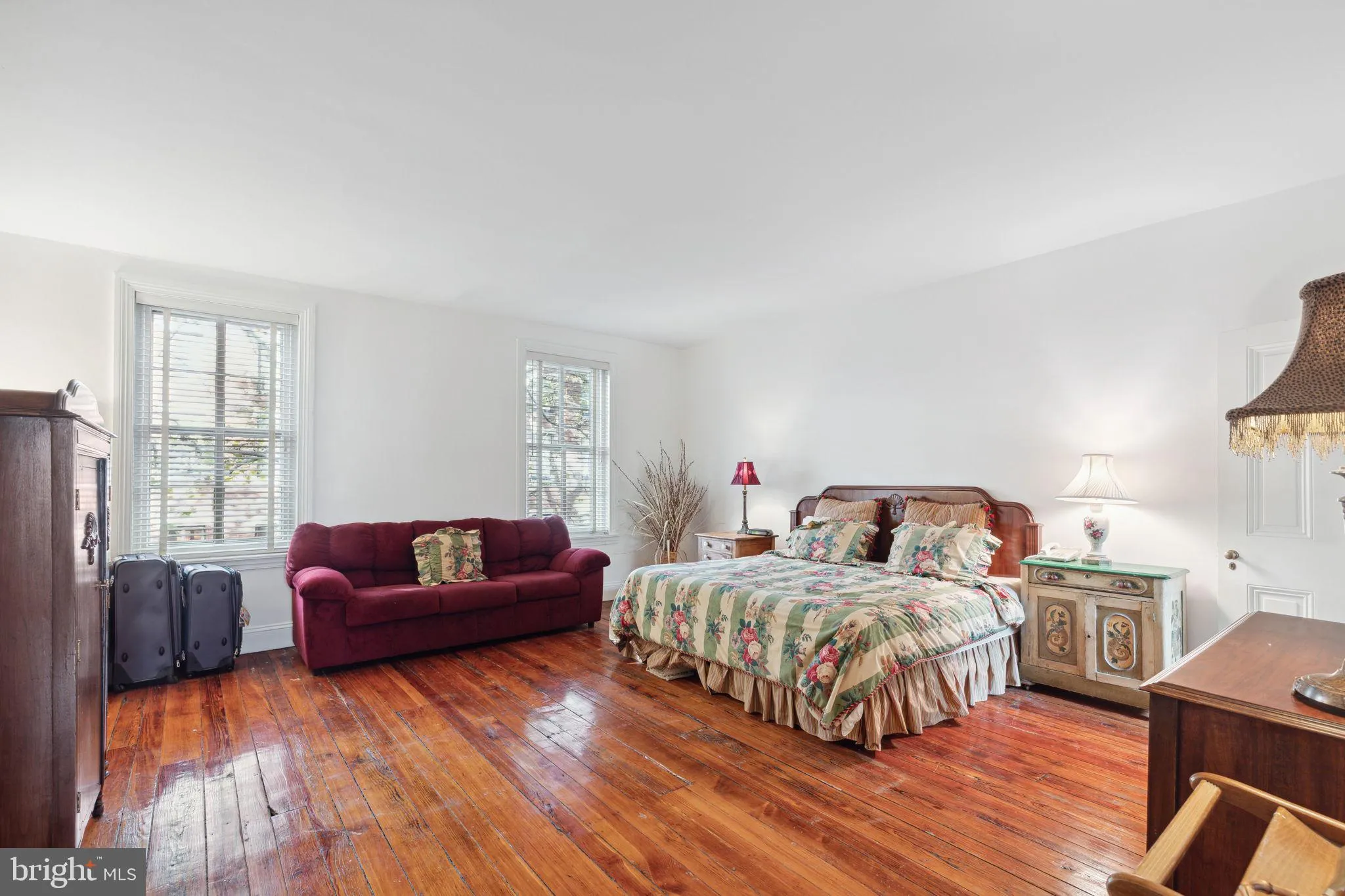 Philadelphia, Pennsylvania 19103, United States, 5 Bedrooms Bedrooms, ,6 BathroomsBathrooms,Residential,Active,69555