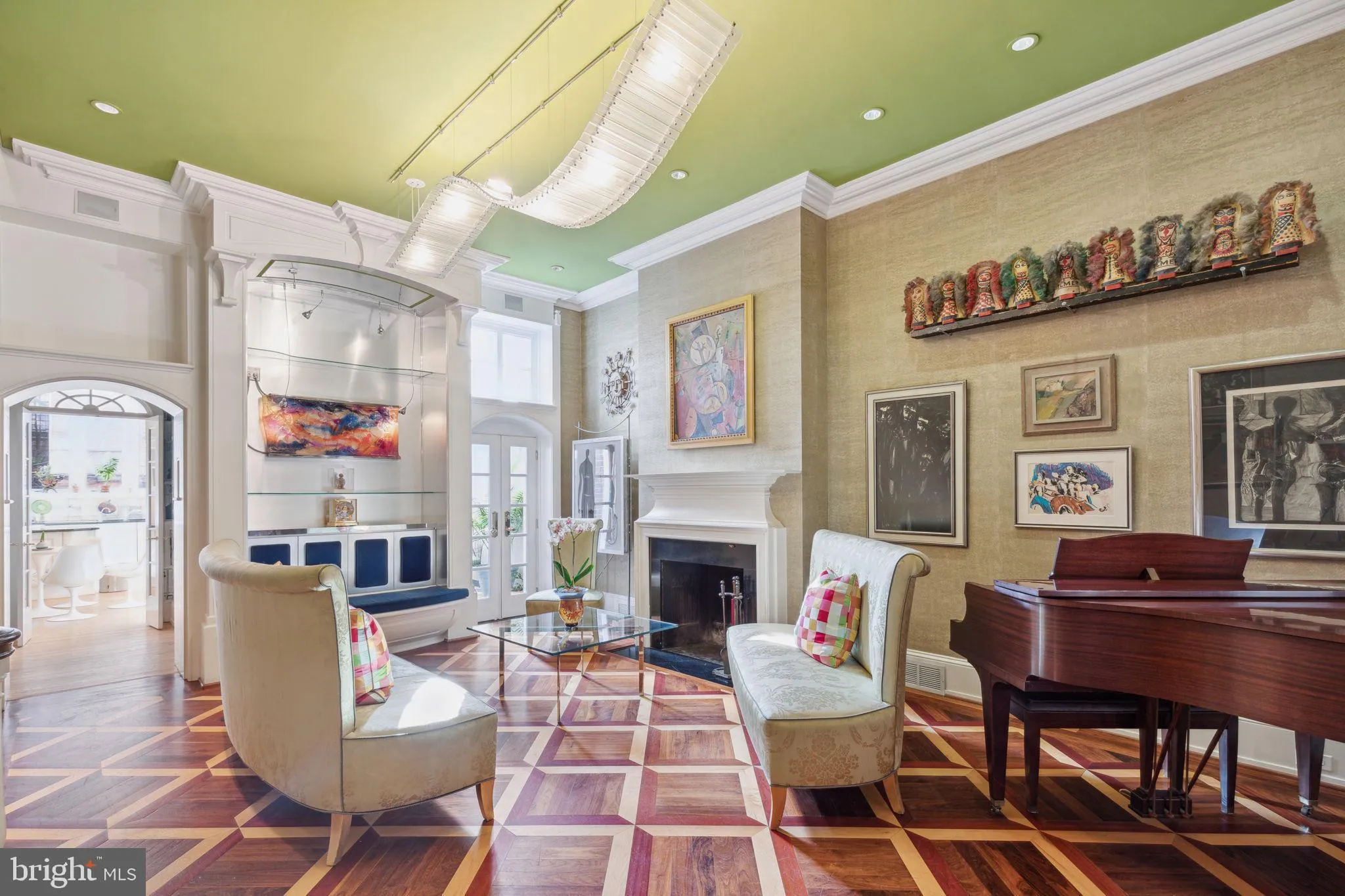 Philadelphia, Pennsylvania 19103, United States, 5 Bedrooms Bedrooms, ,6 BathroomsBathrooms,Residential,Active,69555