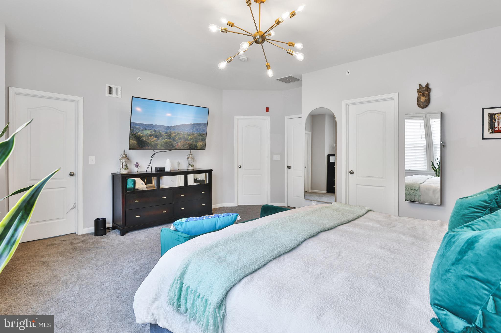 MERCER PARK CONDOMINIUM - Residential