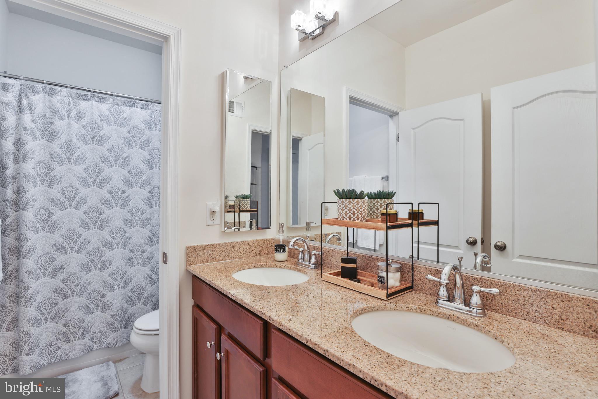 MERCER PARK CONDOMINIUM - Residential