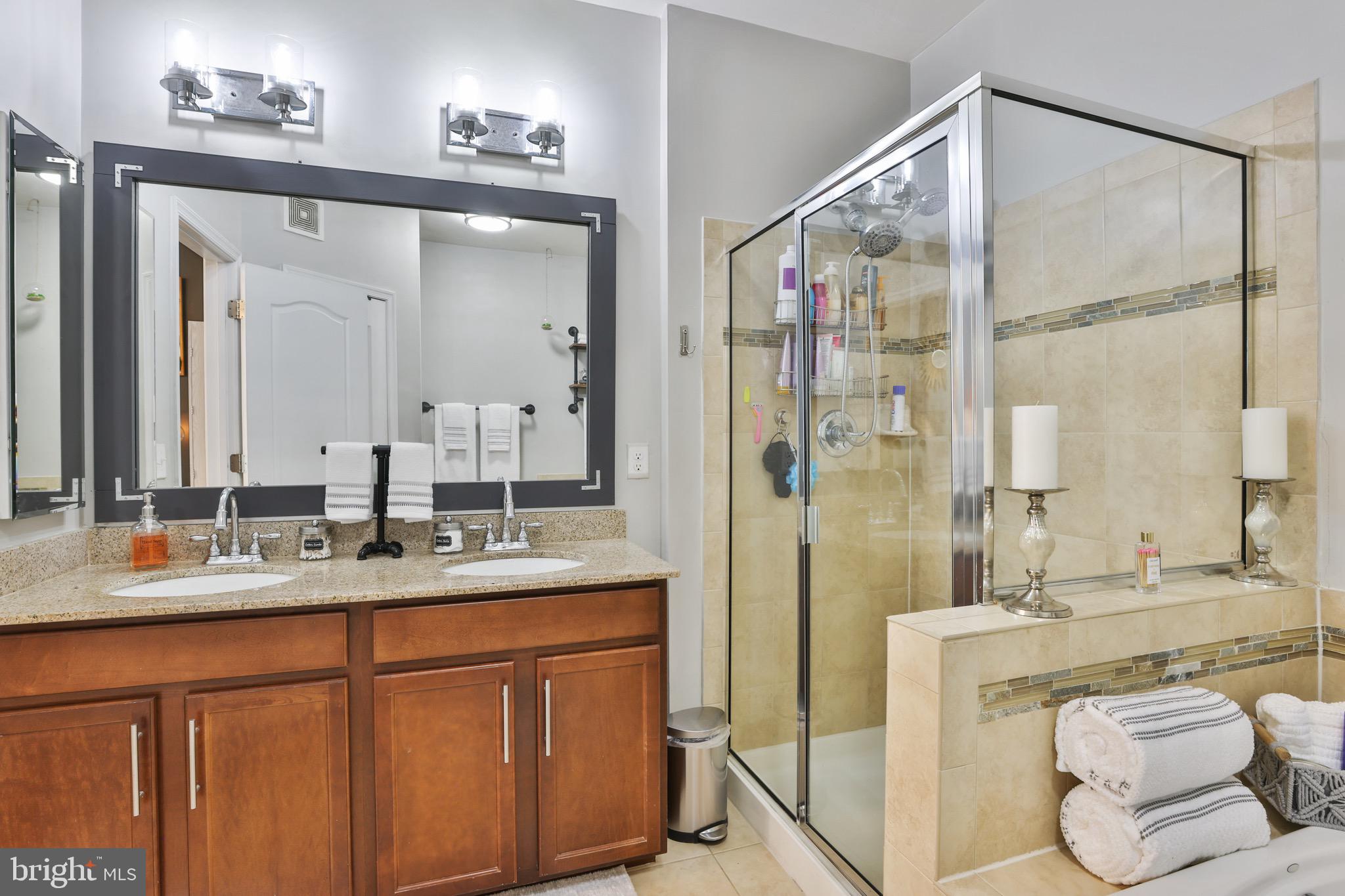 MERCER PARK CONDOMINIUM - Residential