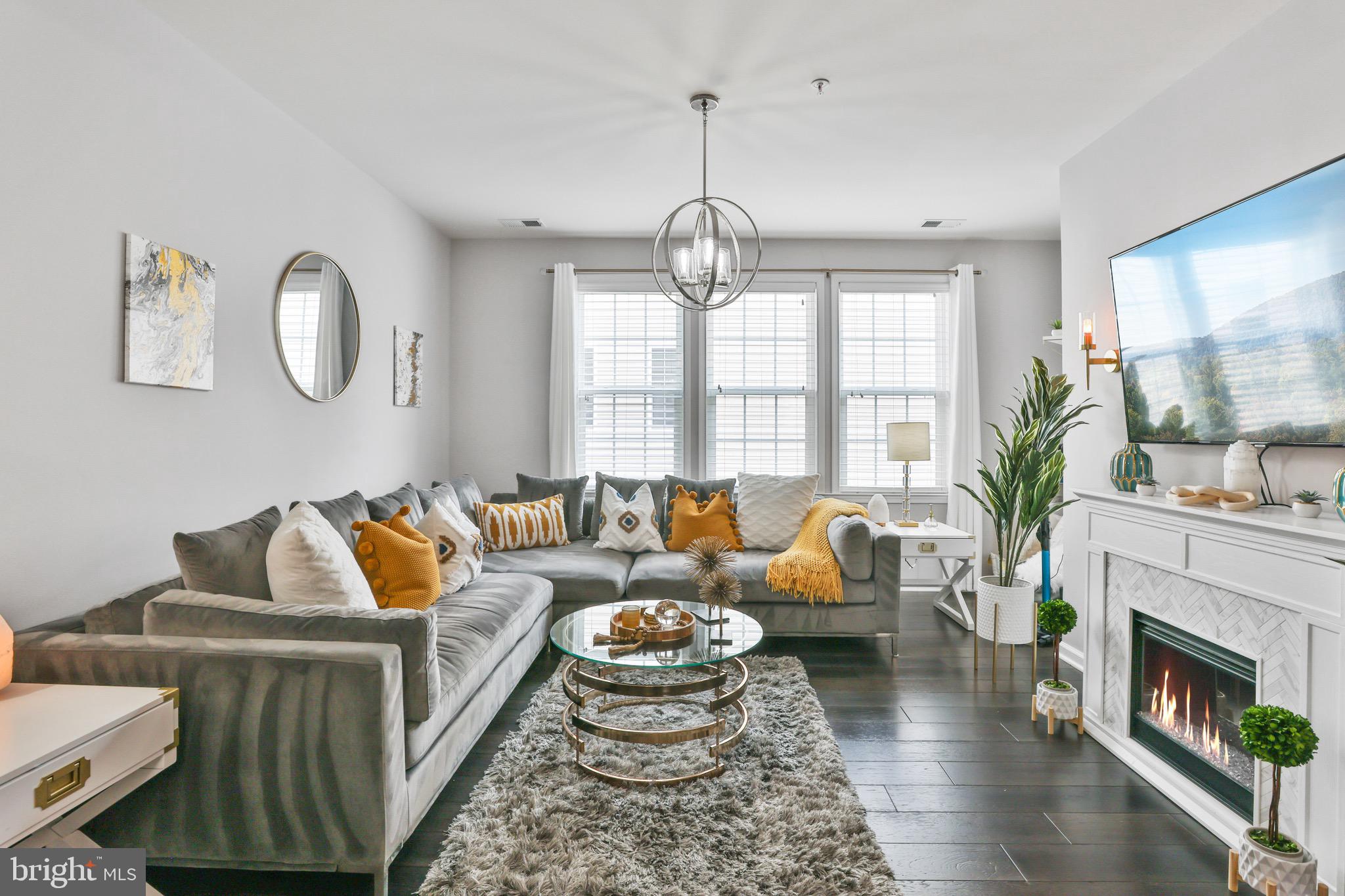 MERCER PARK CONDOMINIUM - Residential