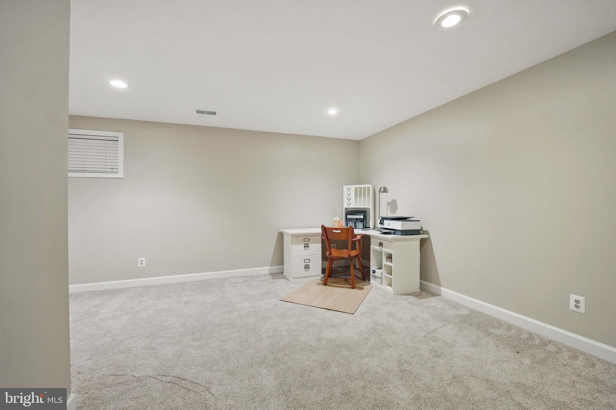 FAIRFAX STATION - Residential