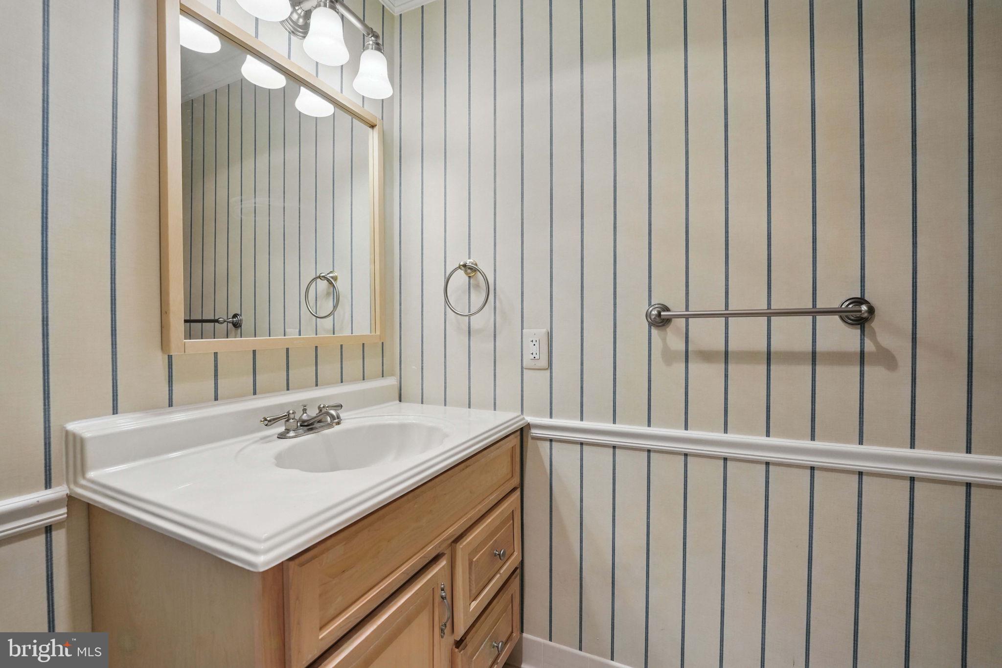 FAIRFAX STATION - Residential