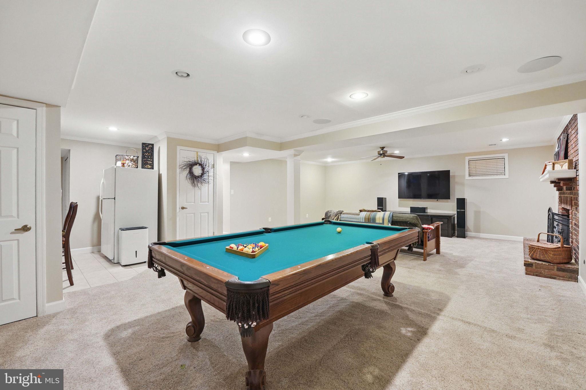 FAIRFAX STATION - Residential