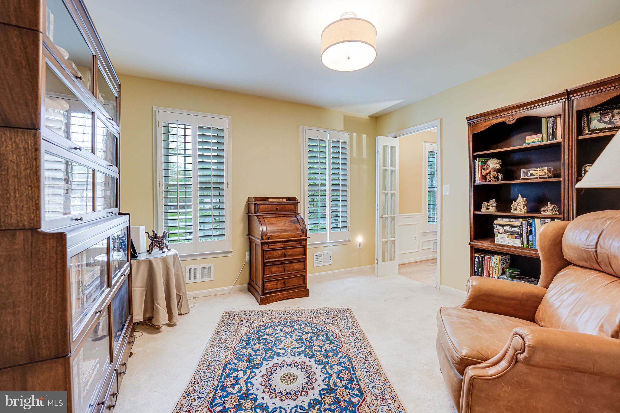 FAIRFAX STATION - Residential