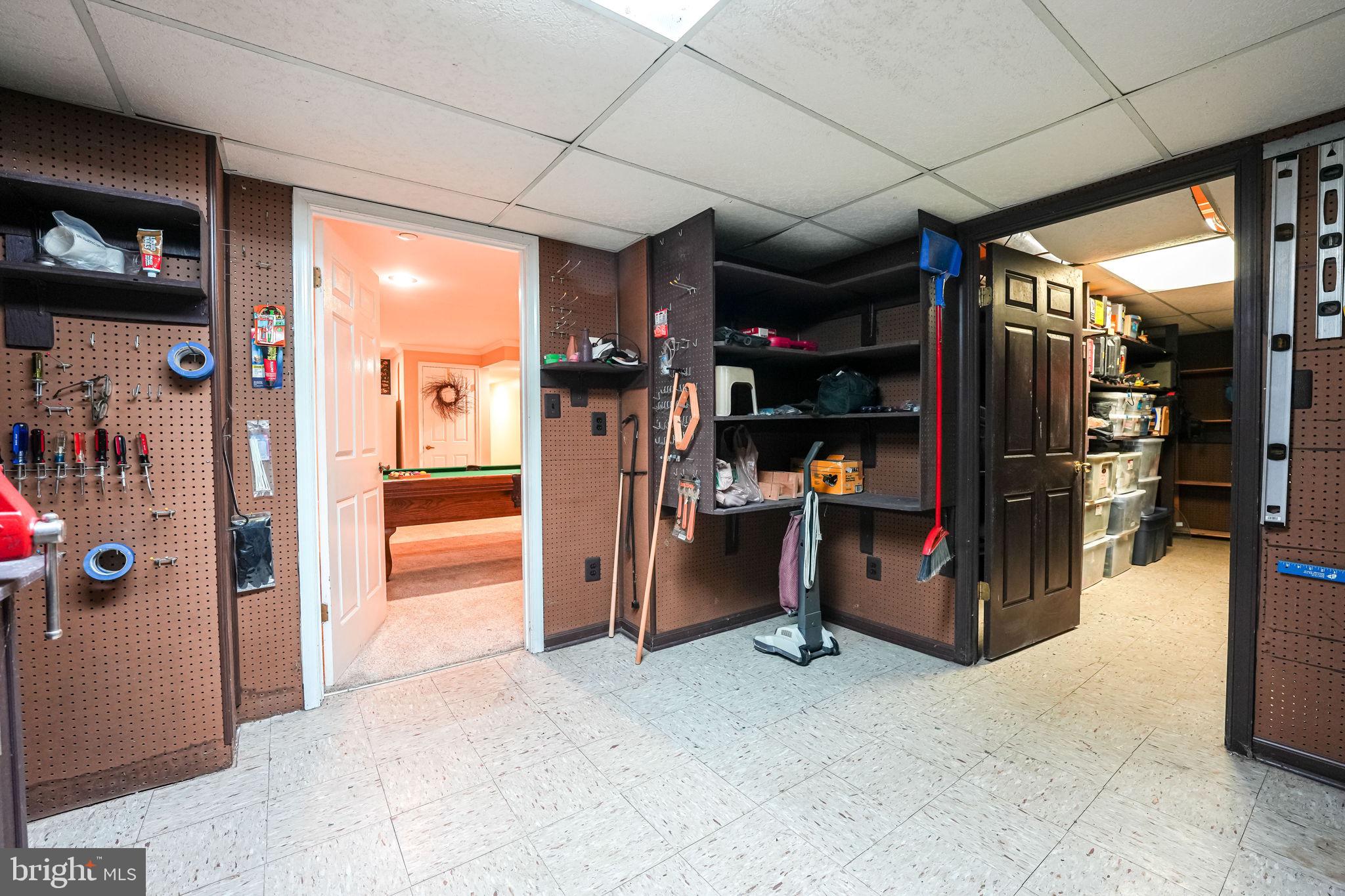 FAIRFAX STATION - Residential