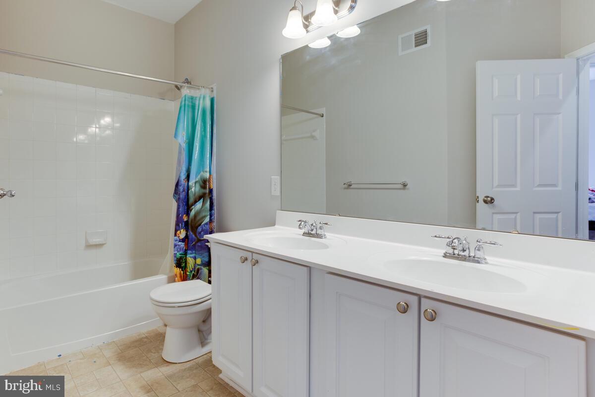 RICHFIELD STATION VILLAGE - Residential