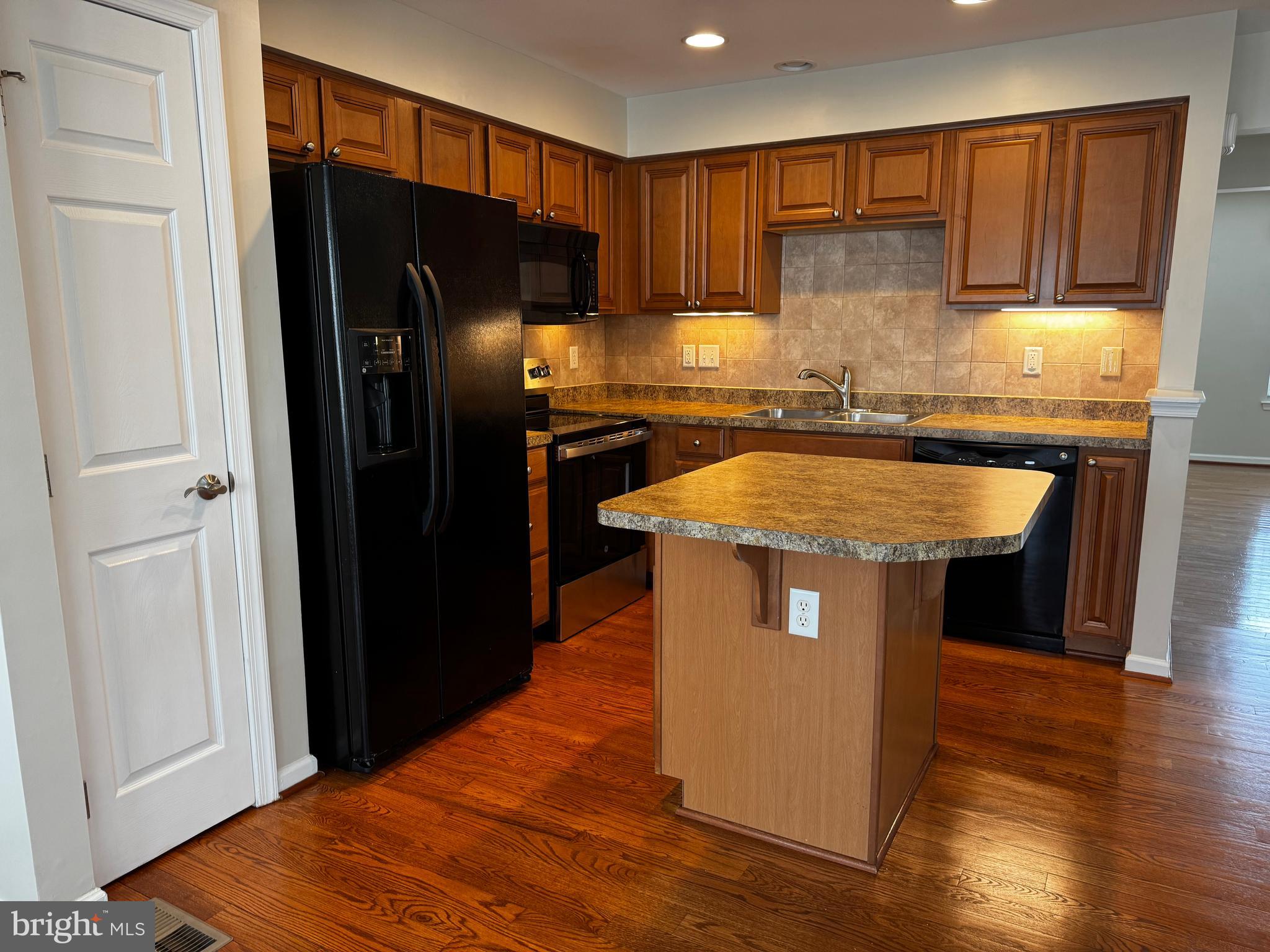 CHERRY TREE - Residential