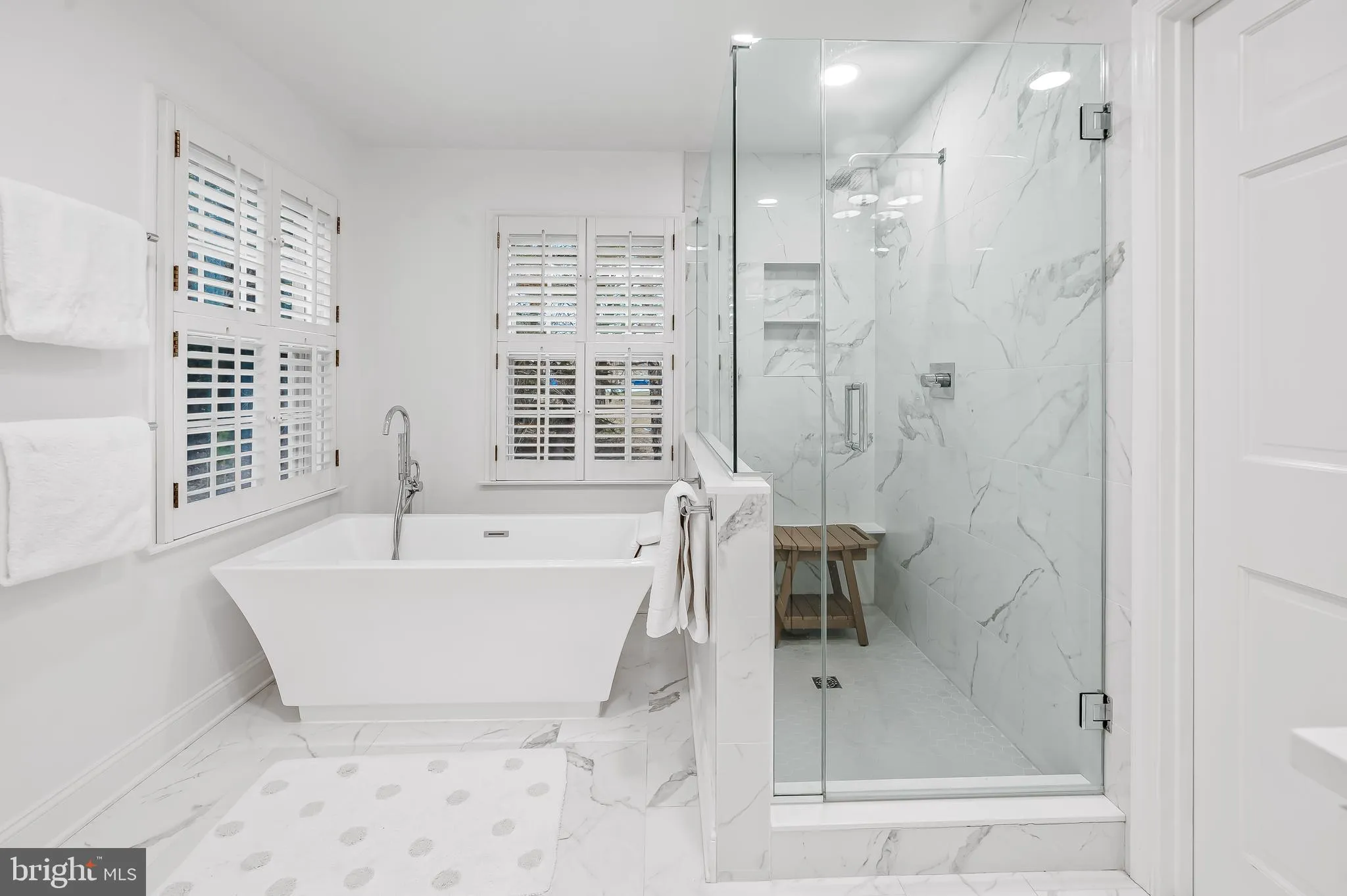 Towson, Maryland 21204, United States, 4 Bedrooms Bedrooms, ,5 BathroomsBathrooms,Residential,Pending,2689