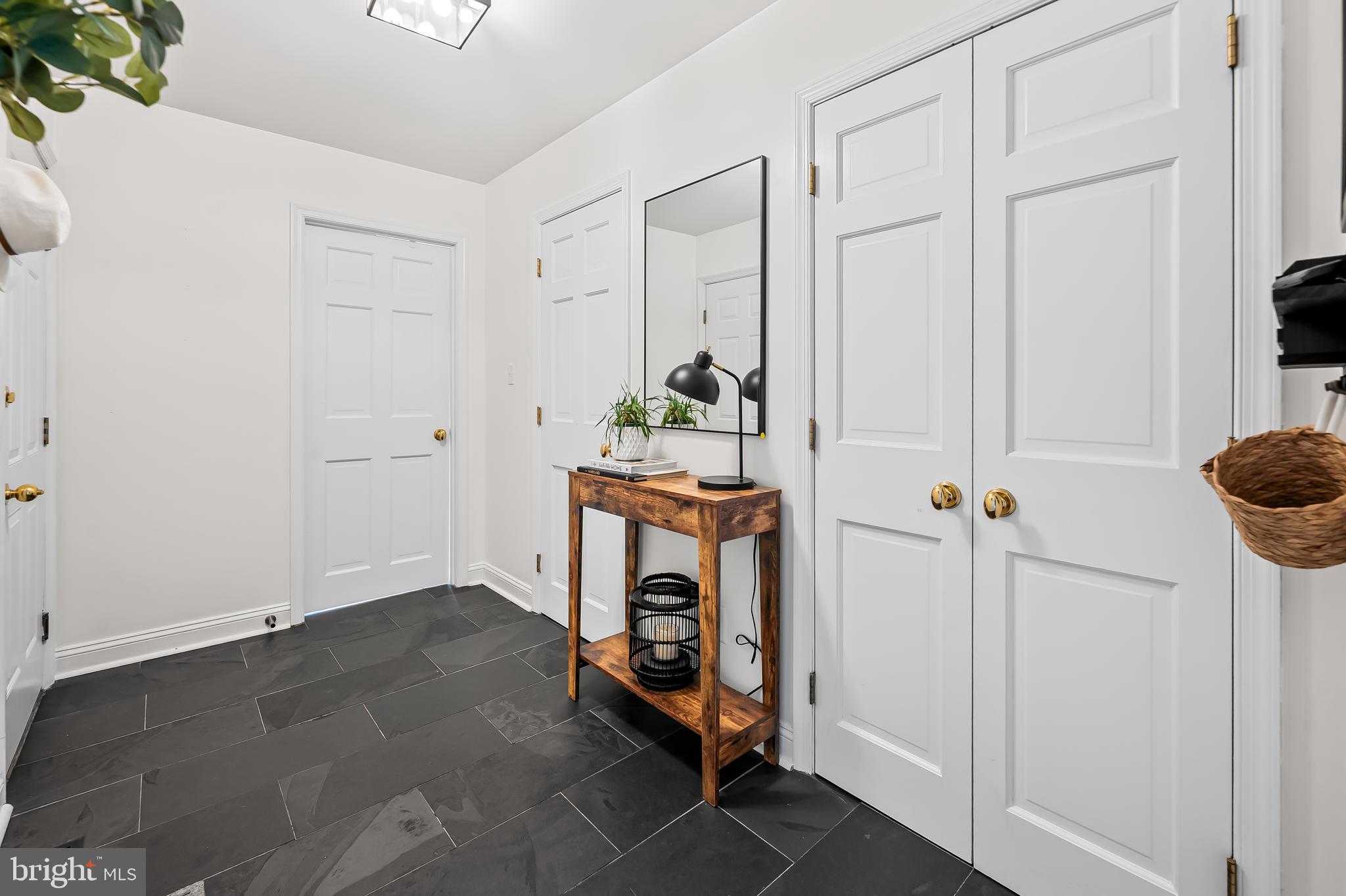 RUXTON - Residential