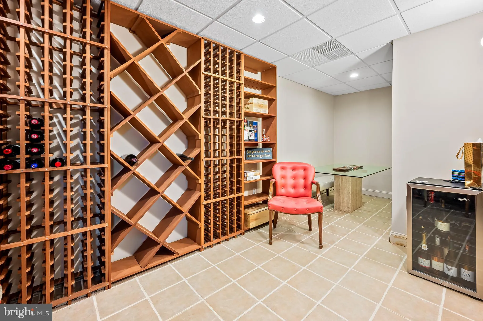 Towson, Maryland 21204, United States, 4 Bedrooms Bedrooms, ,5 BathroomsBathrooms,Residential,Pending,2689