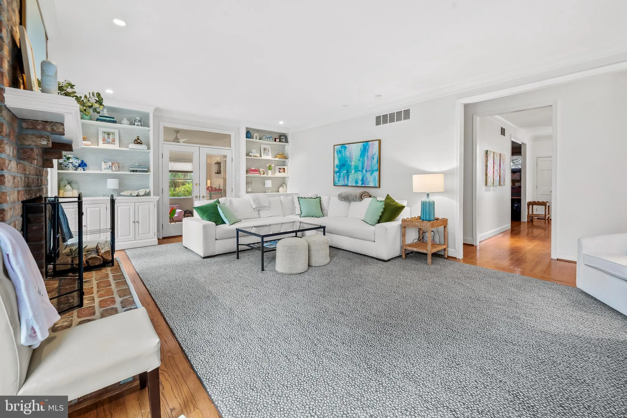 Towson, Maryland 21204, United States, 4 Bedrooms Bedrooms, ,5 BathroomsBathrooms,Residential,Pending,2689