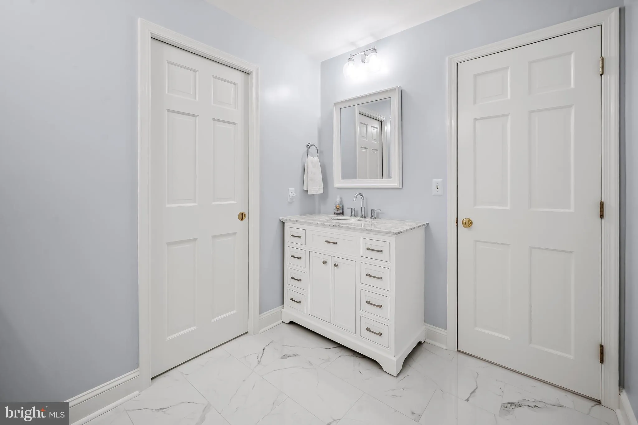 Towson, Maryland 21204, United States, 4 Bedrooms Bedrooms, ,5 BathroomsBathrooms,Residential,Pending,2689