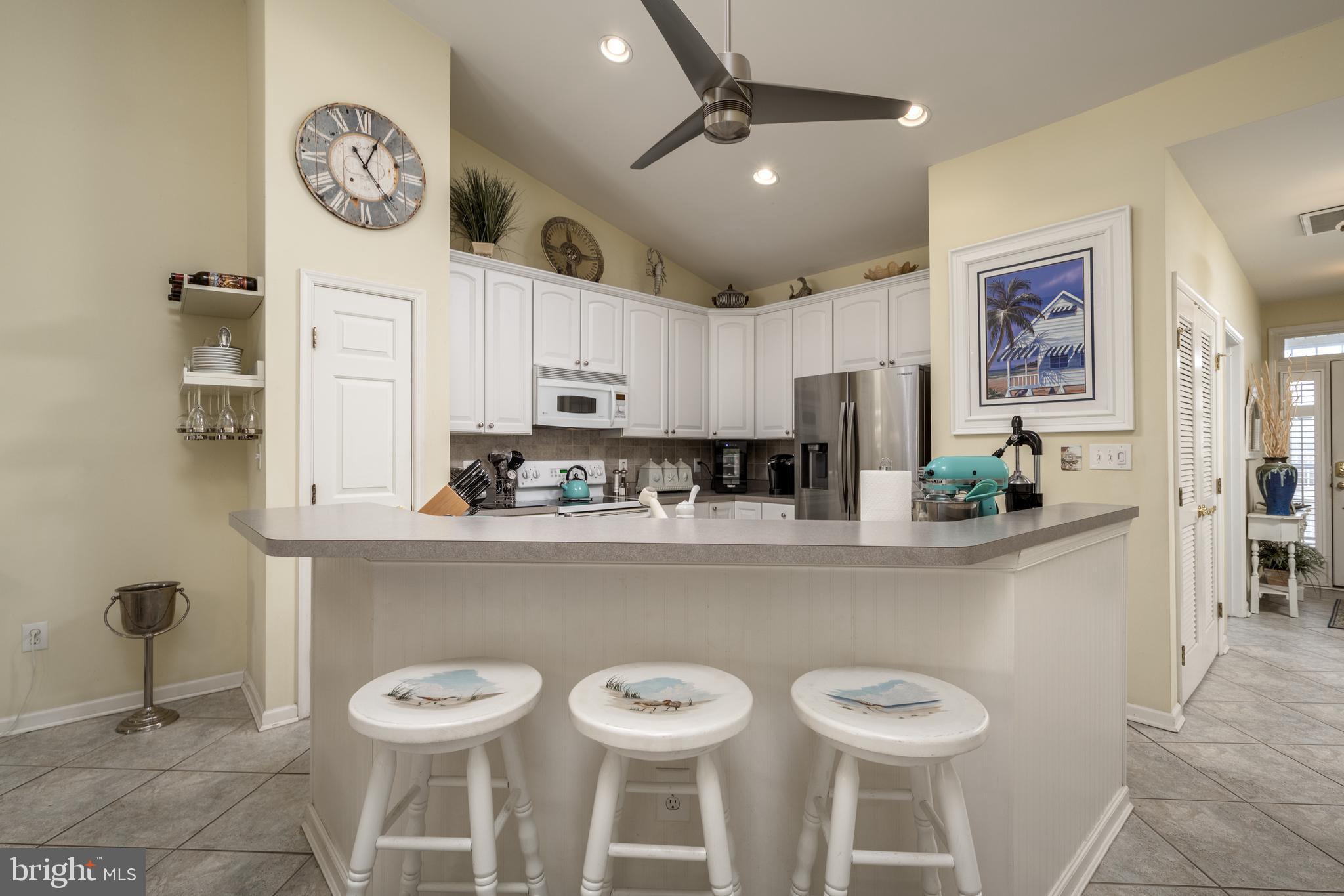 SUNSET ISLAND - Residential