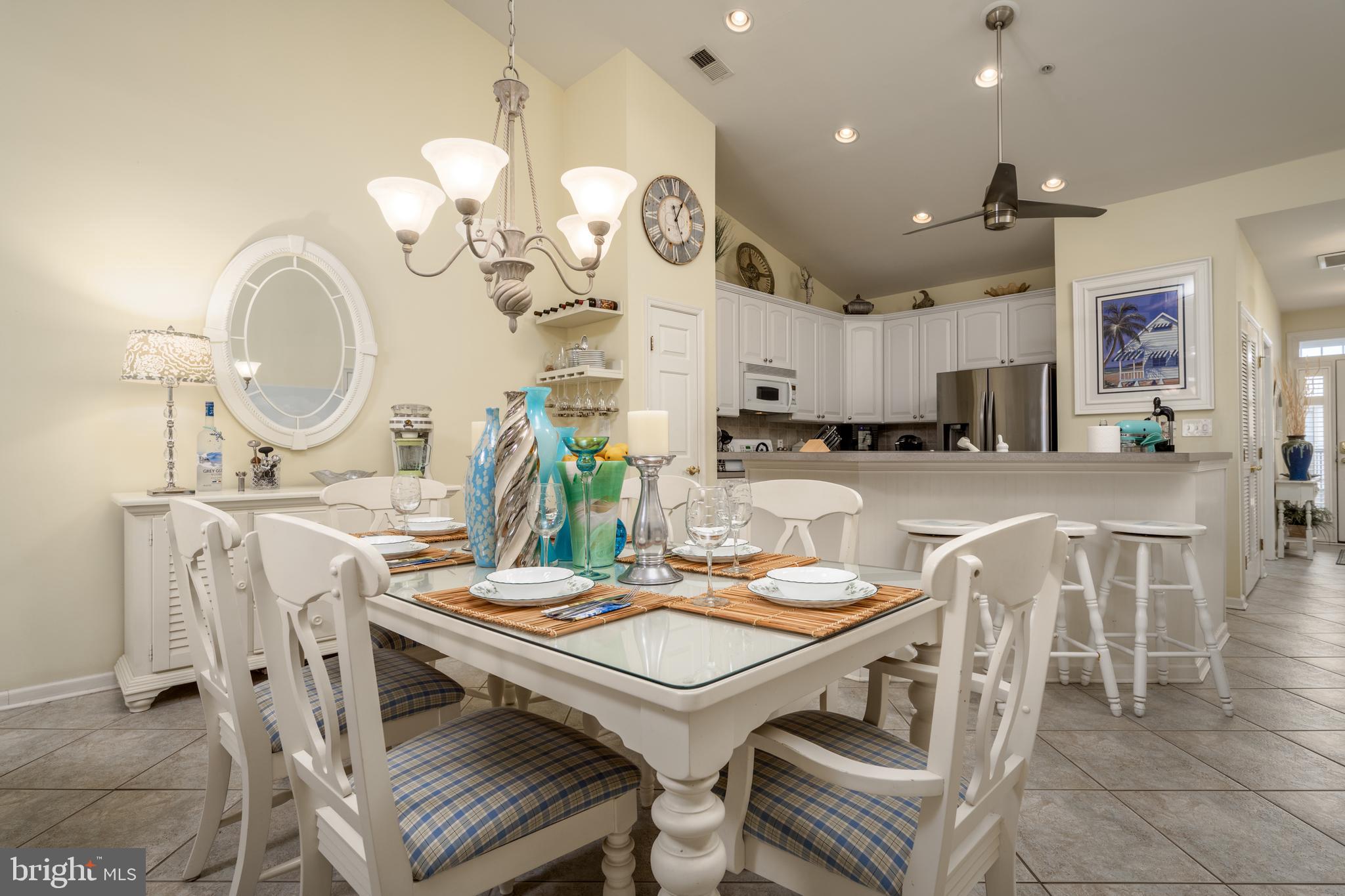 SUNSET ISLAND - Residential