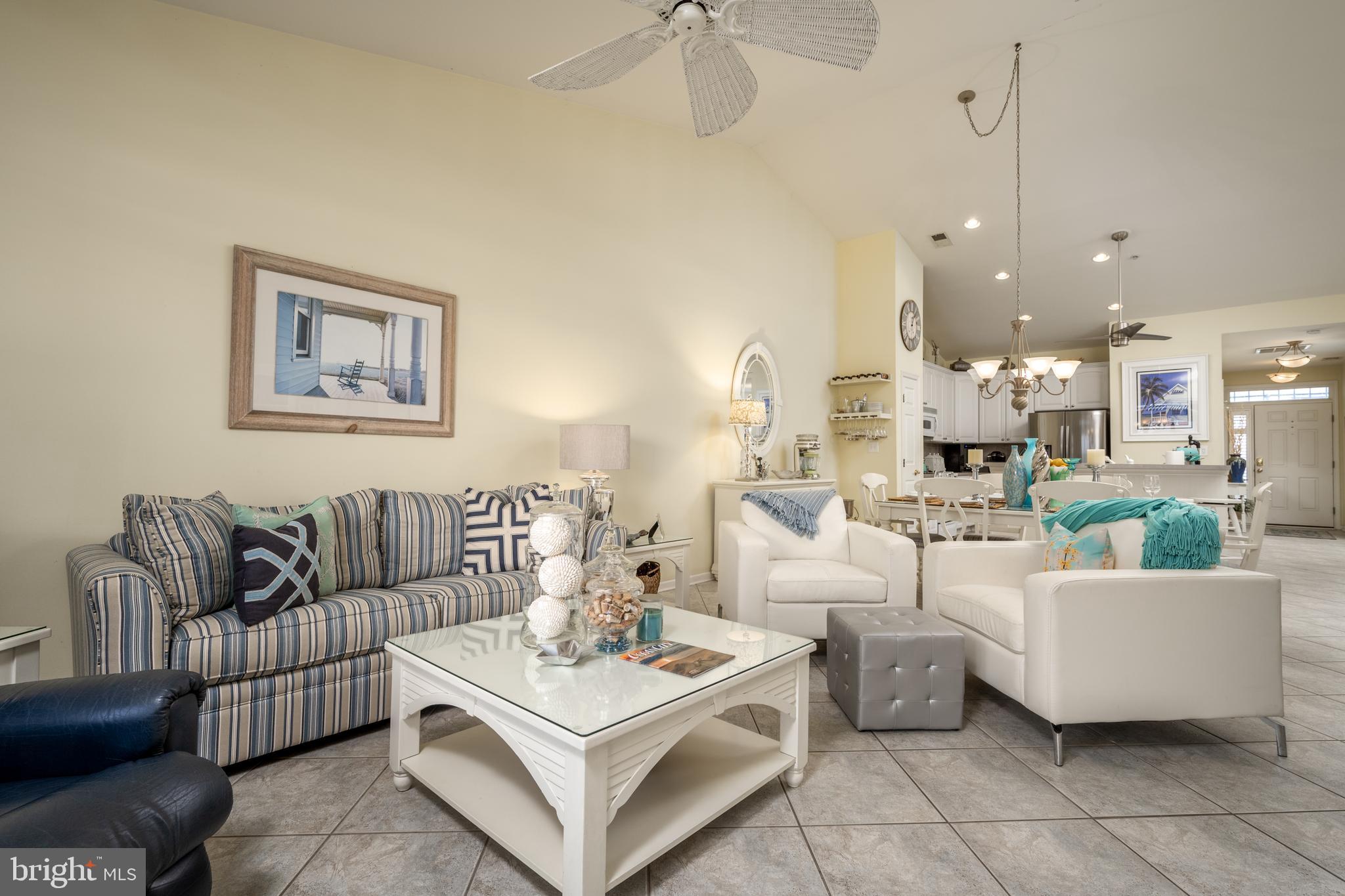 SUNSET ISLAND - Residential