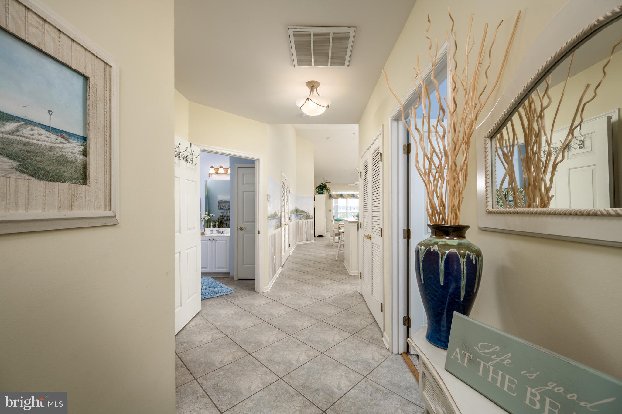 SUNSET ISLAND - Residential