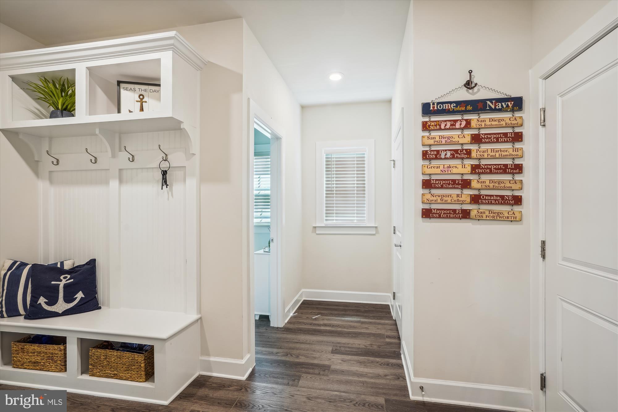 OAK CREEK CLUB - Residential Lease