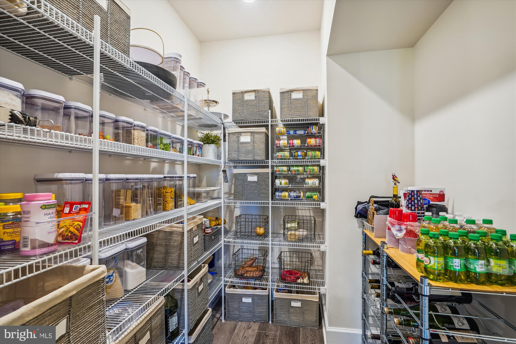 OAK CREEK CLUB - Residential Lease