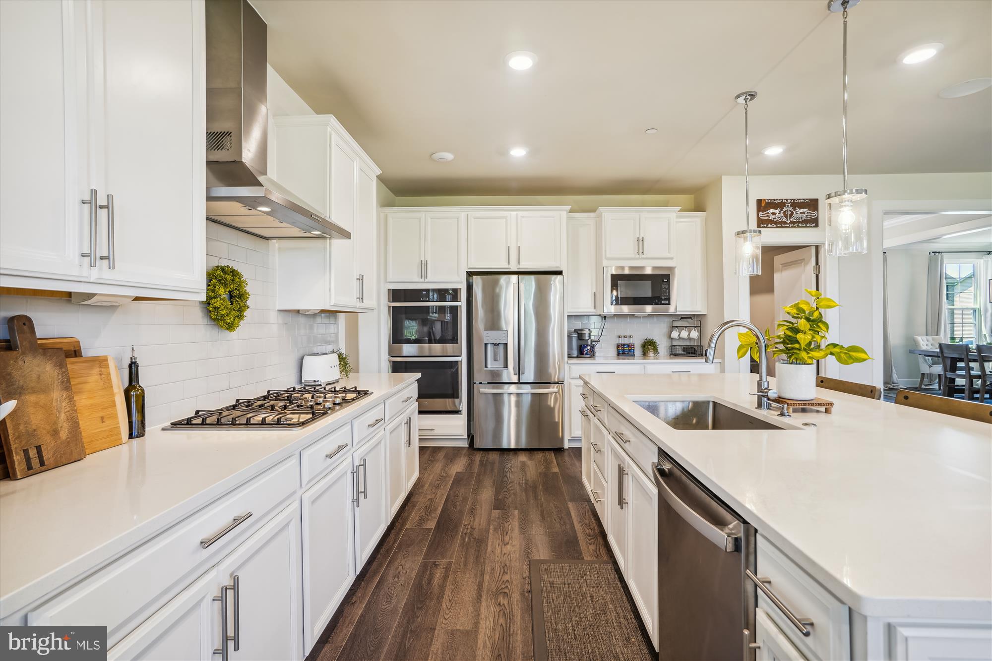 OAK CREEK CLUB - Residential Lease