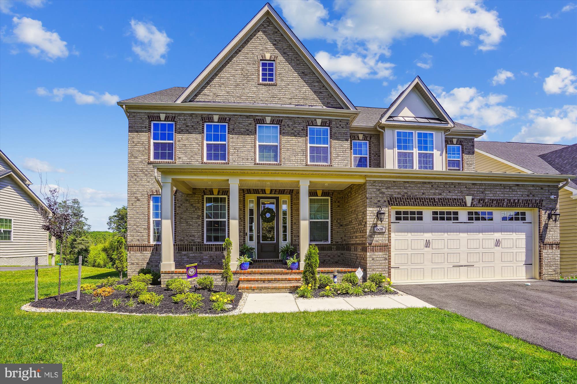 OAK CREEK CLUB - Residential Lease