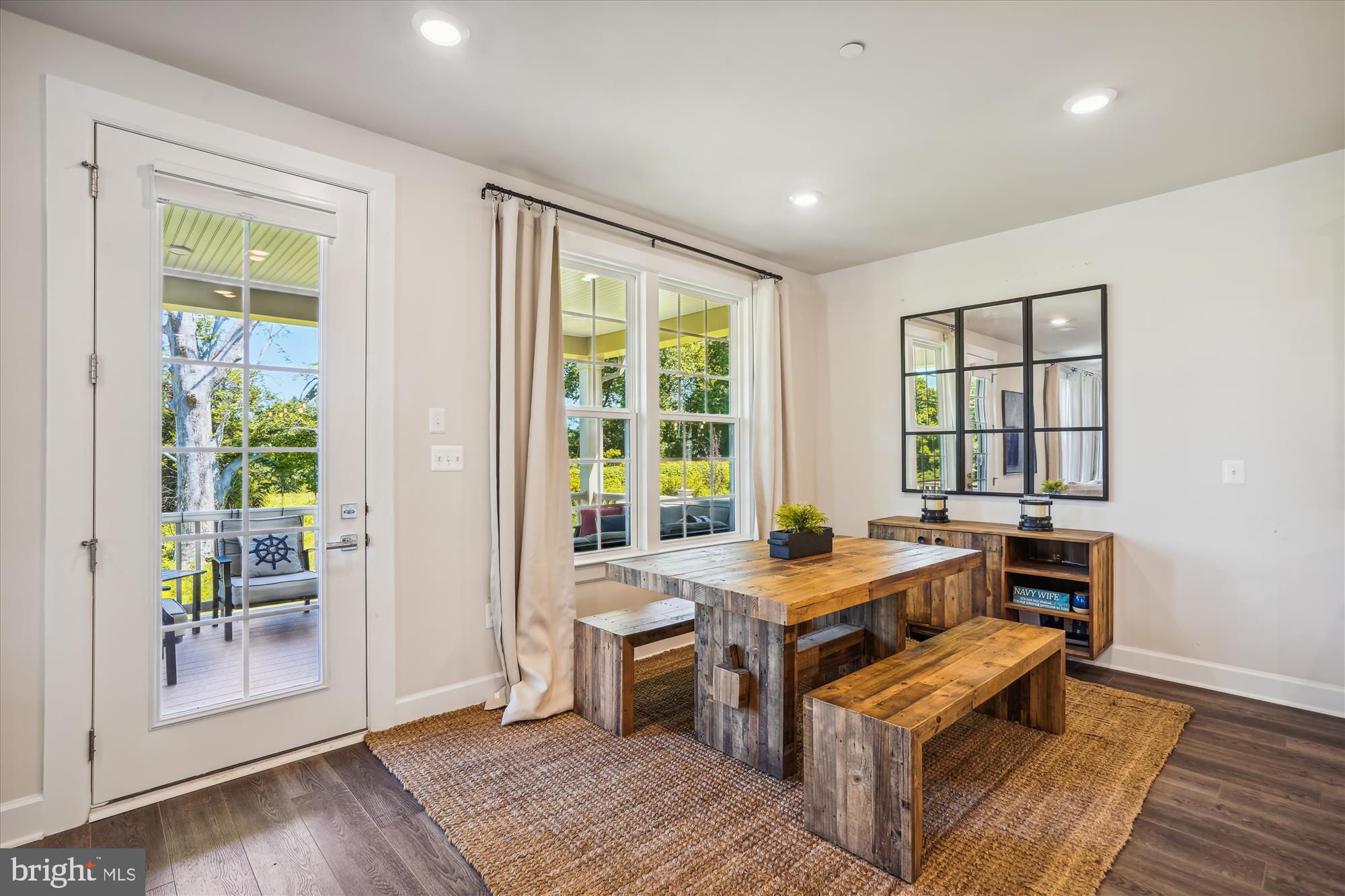 OAK CREEK CLUB - Residential Lease