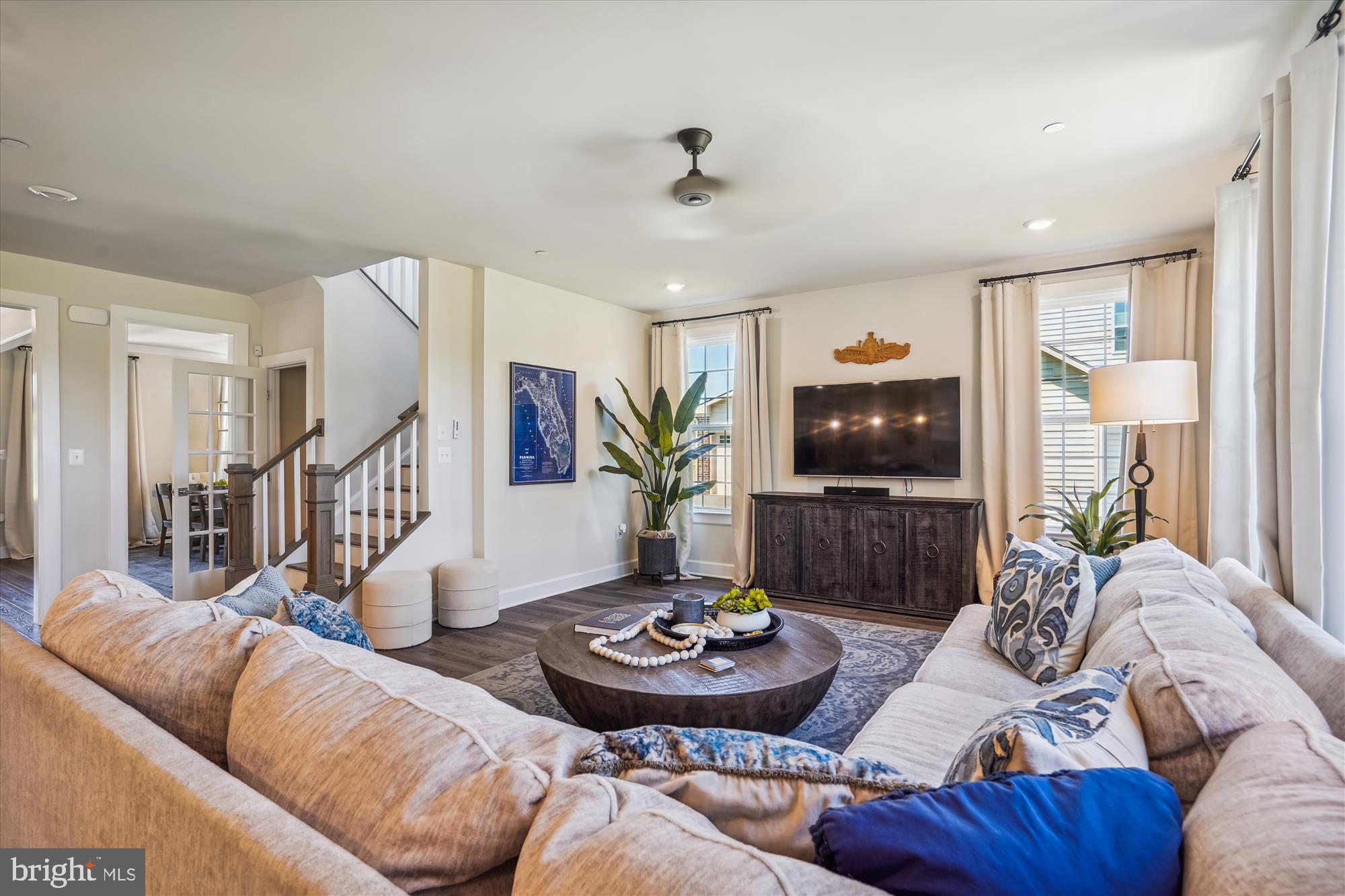 OAK CREEK CLUB - Residential Lease