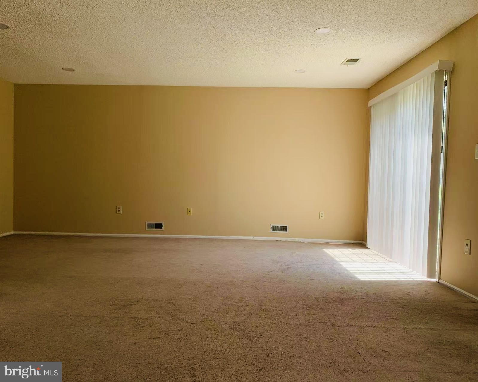 86 ONEILL COURT