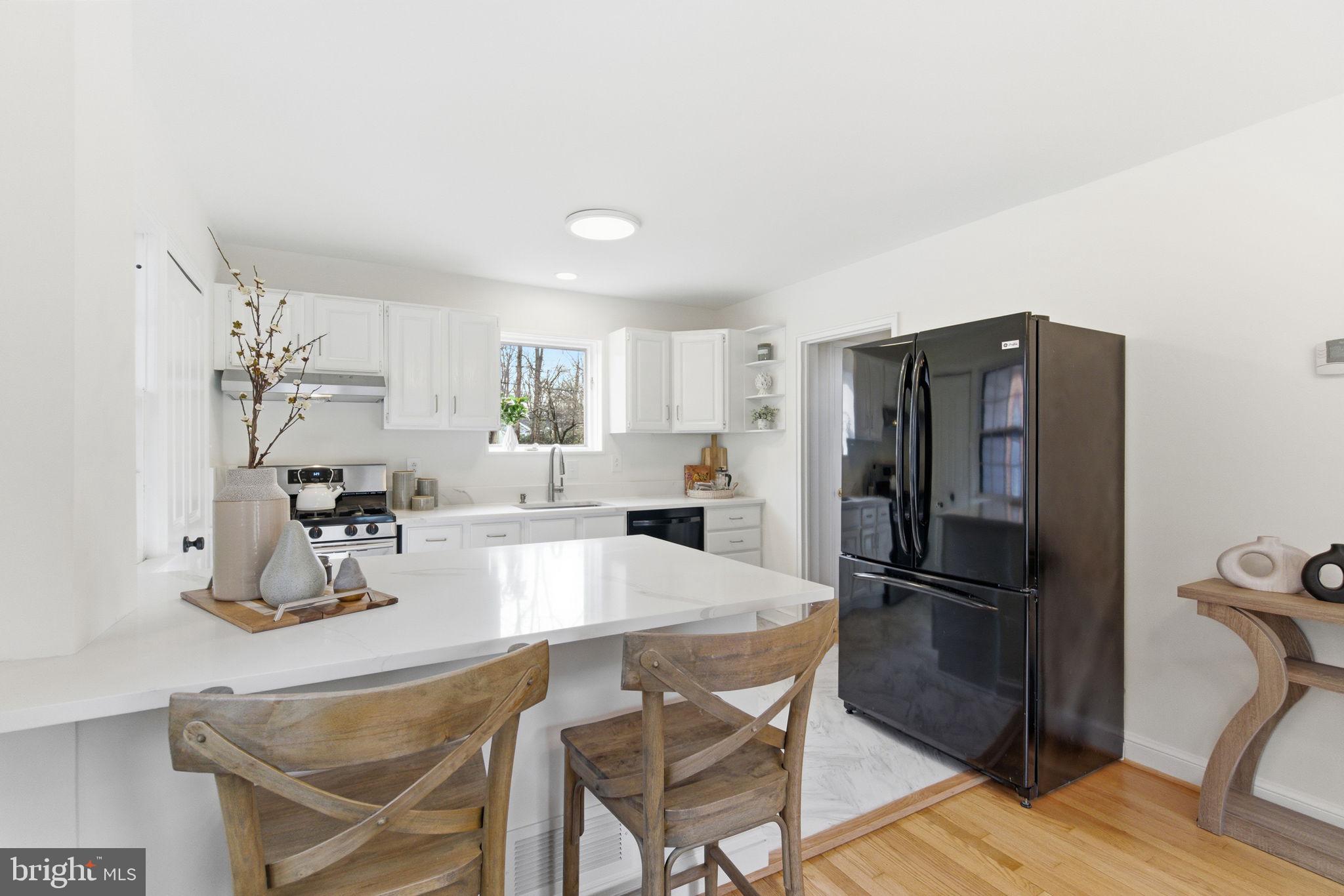 GREENWICH FOREST - Residential