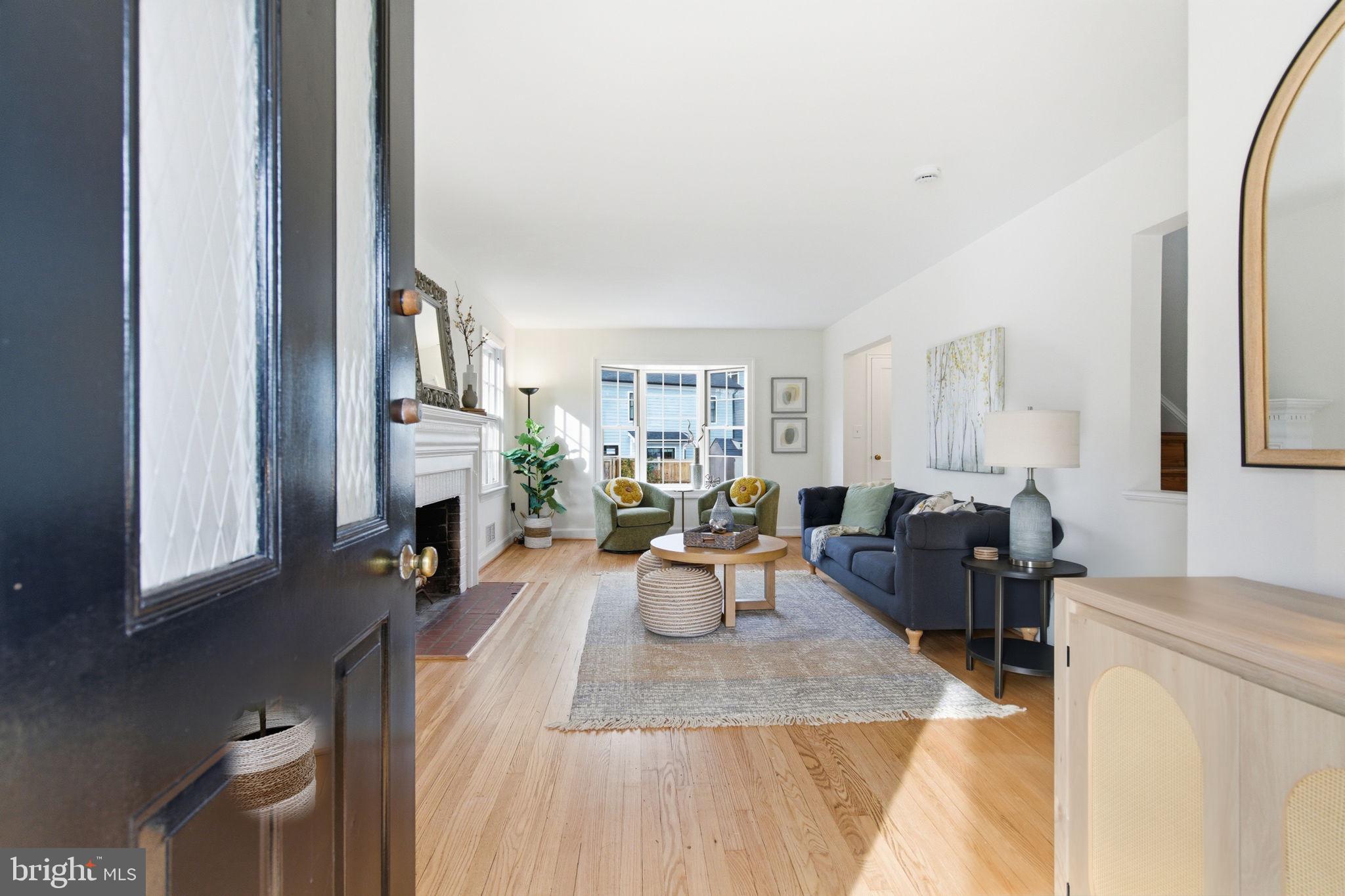 GREENWICH FOREST - Residential