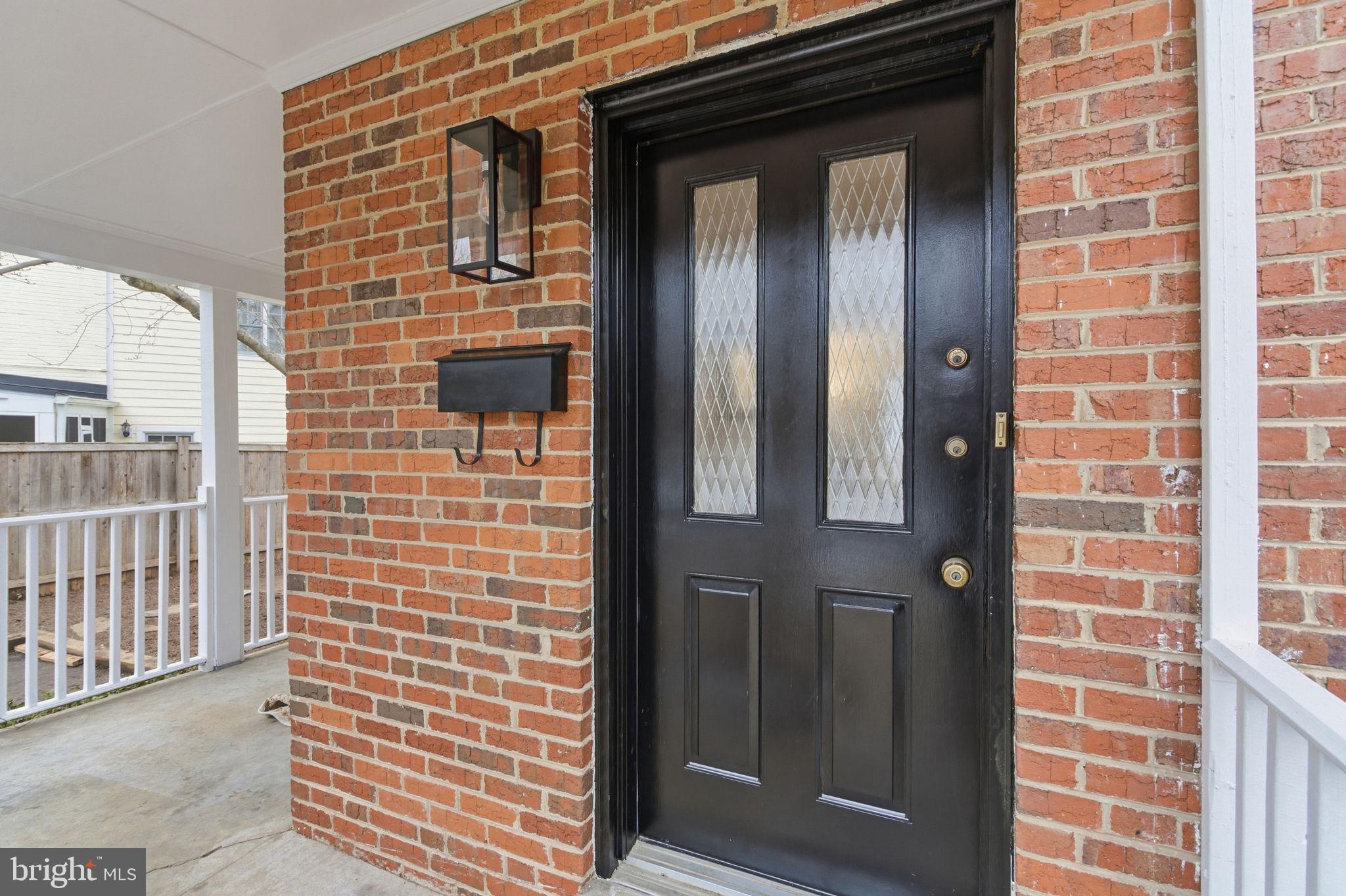 GREENWICH FOREST - Residential