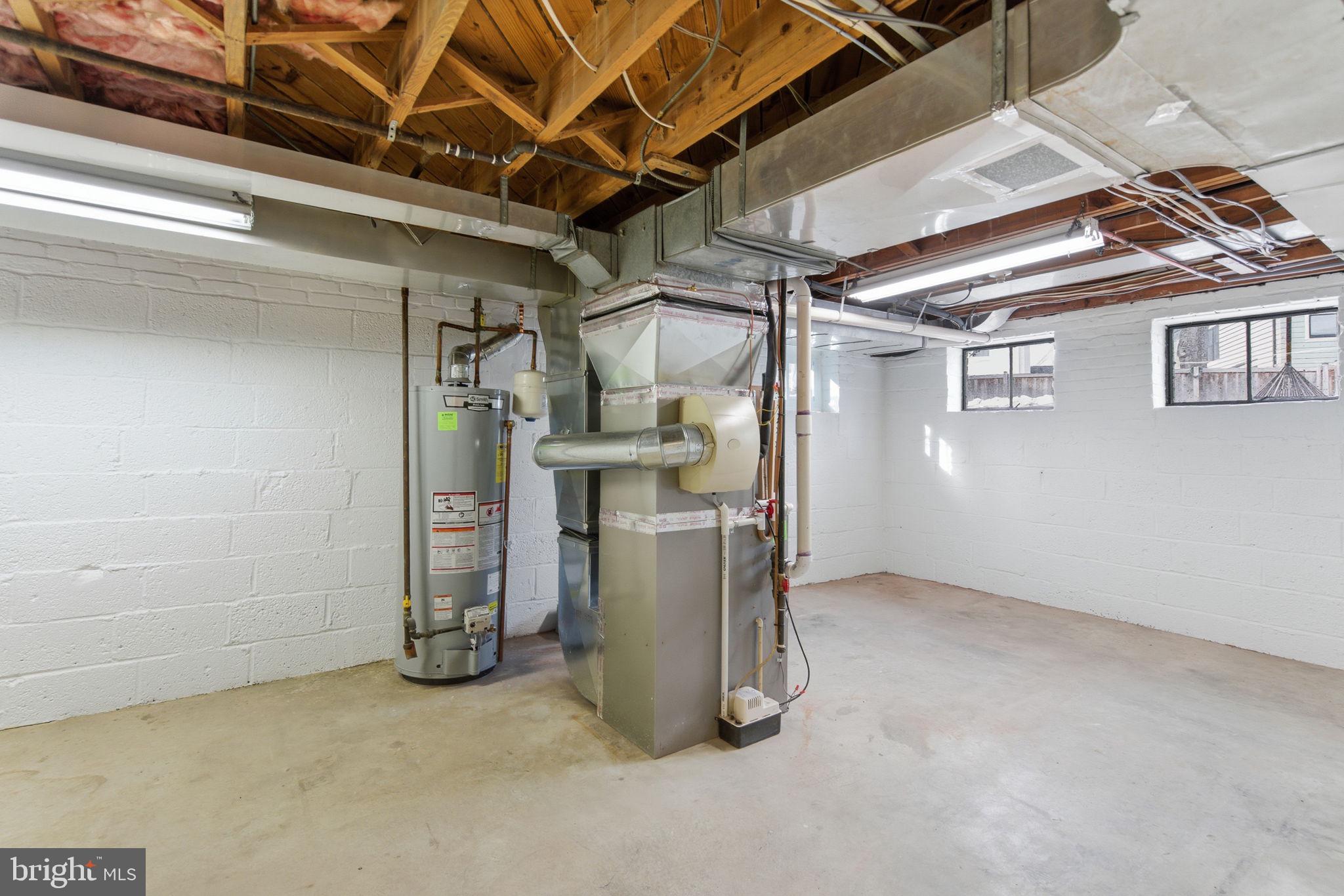 GREENWICH FOREST - Residential