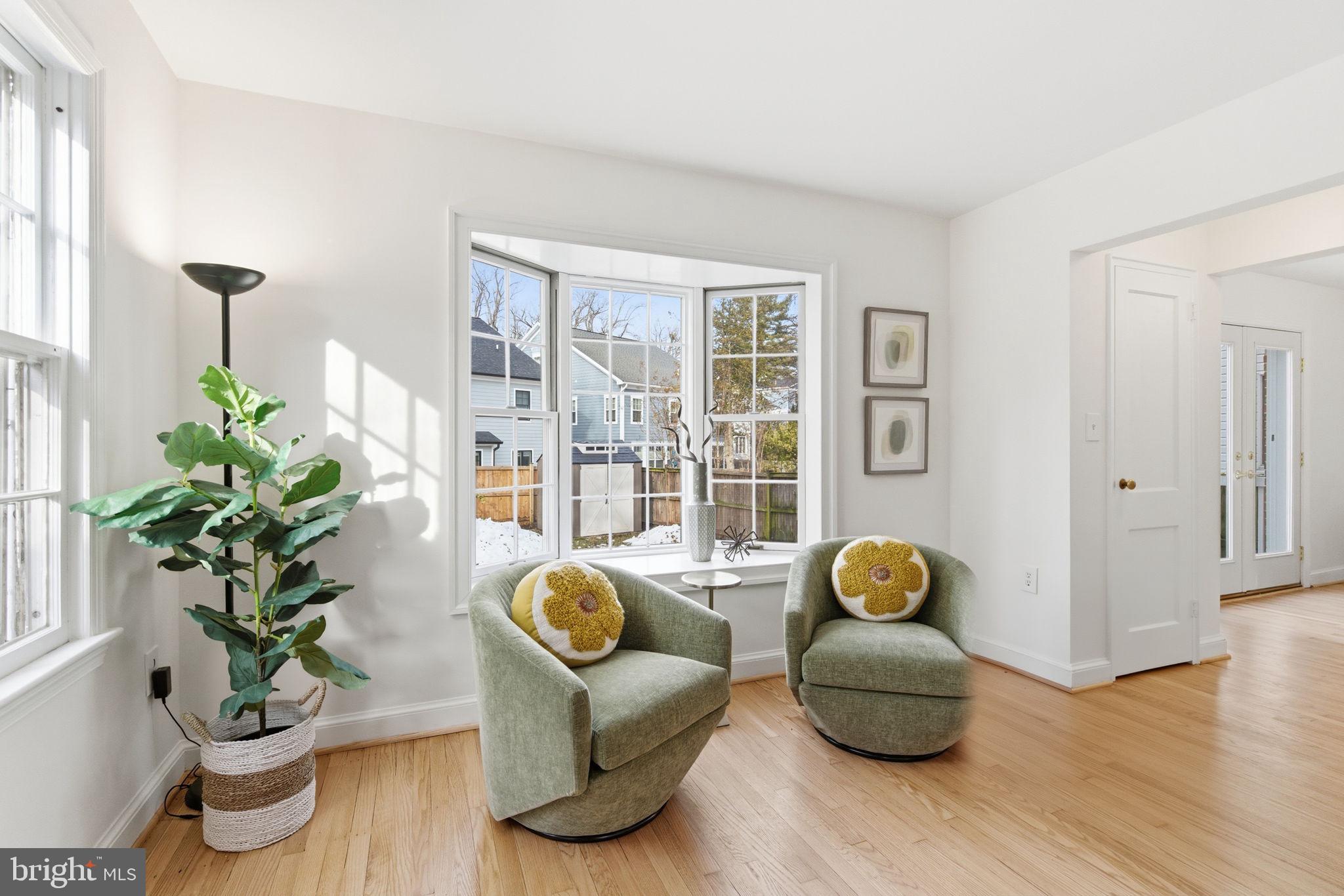 GREENWICH FOREST - Residential