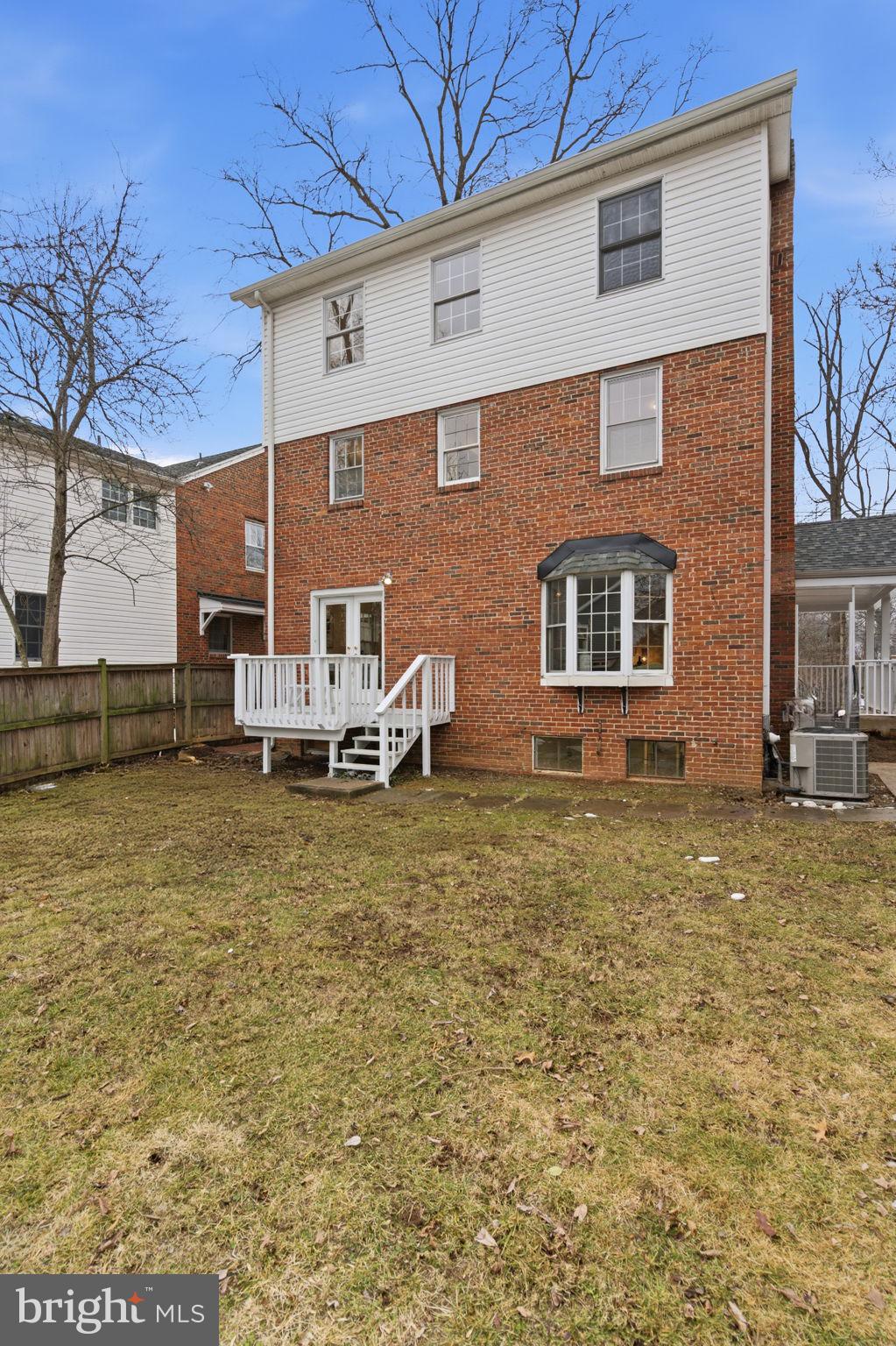 GREENWICH FOREST - Residential