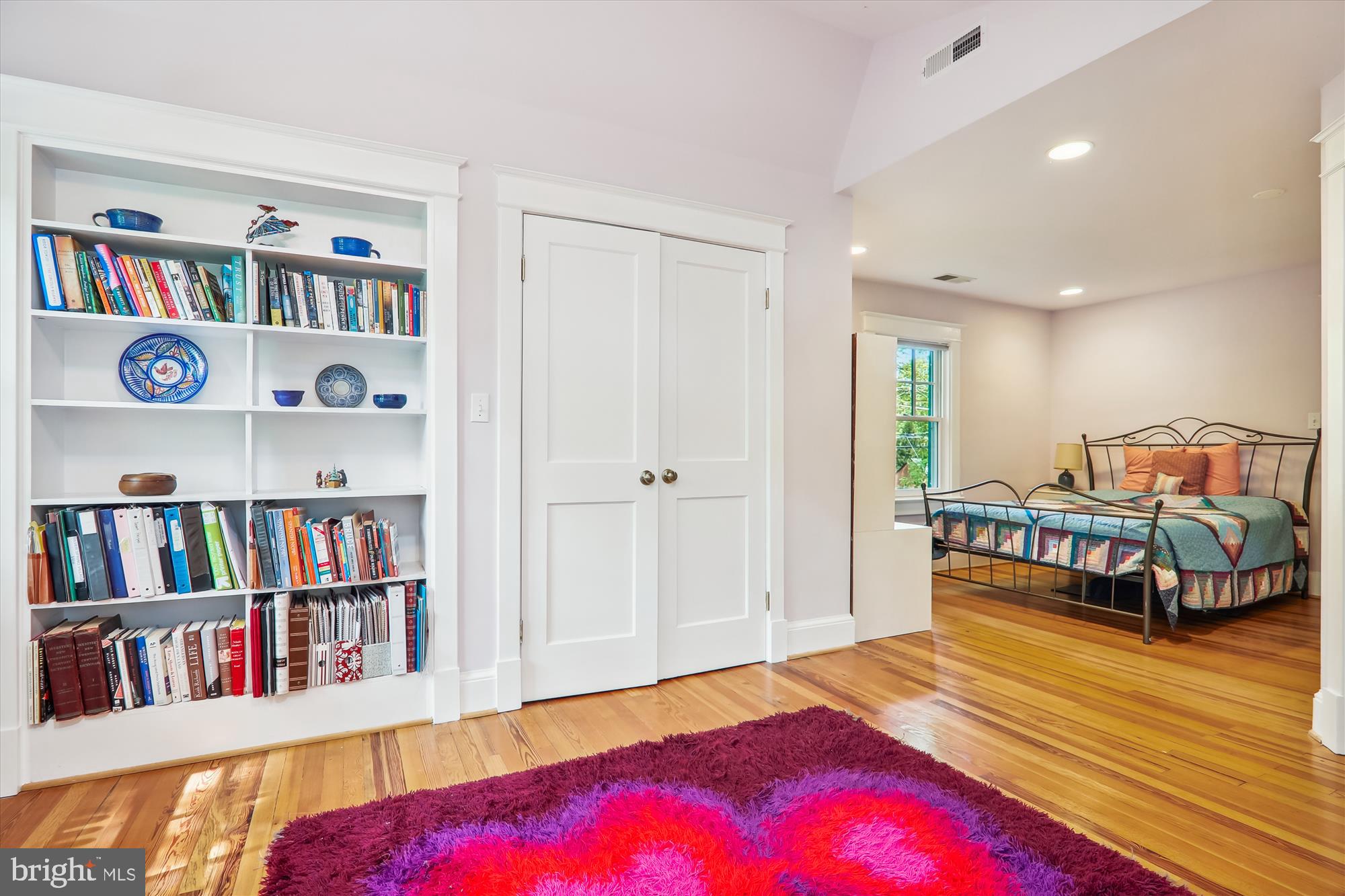 WOODSIDE PARK - Residential