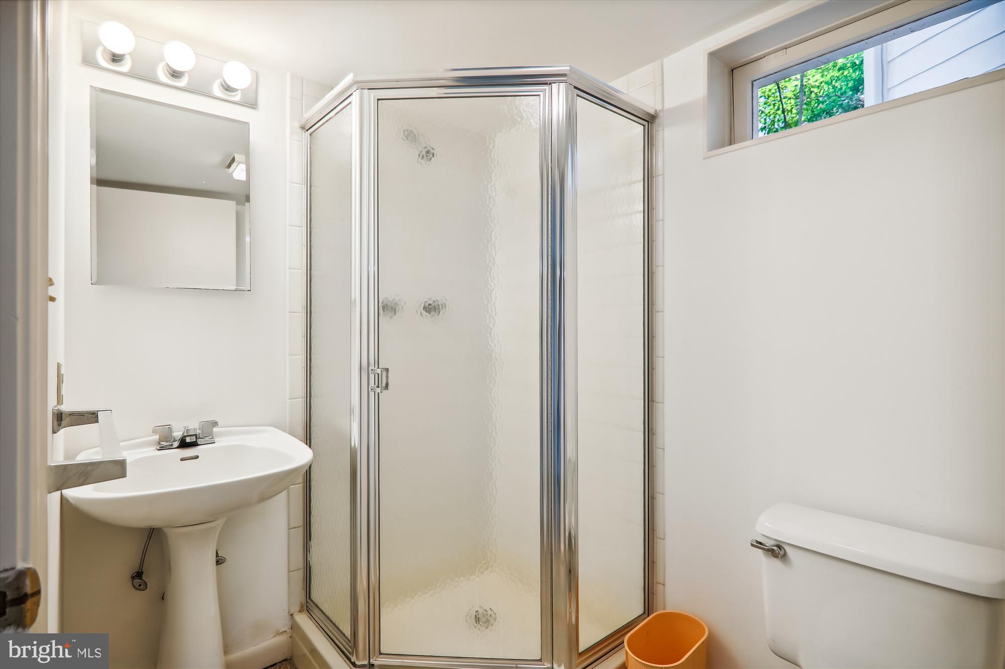 WOODSIDE PARK - Residential