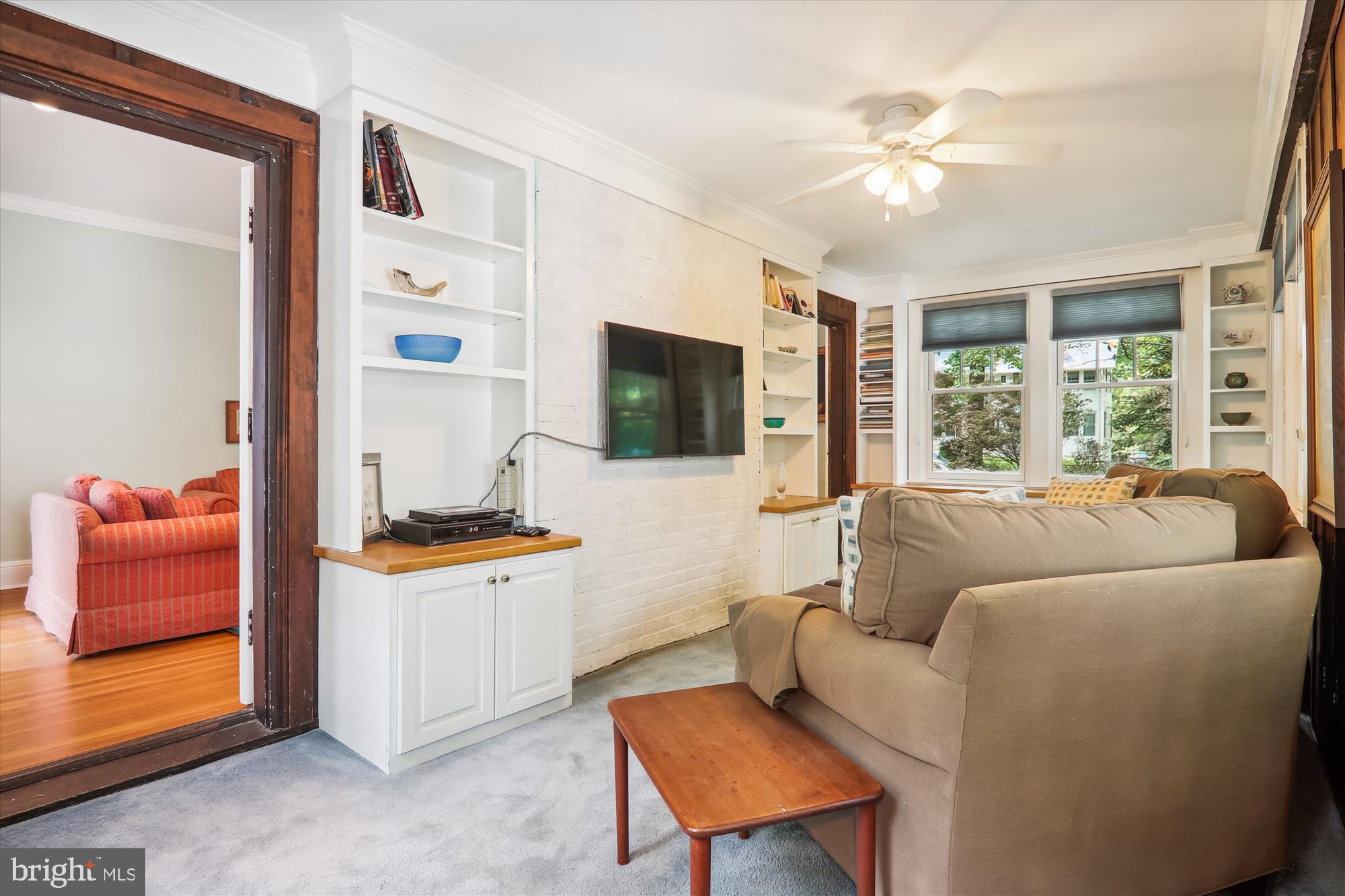 WOODSIDE PARK - Residential