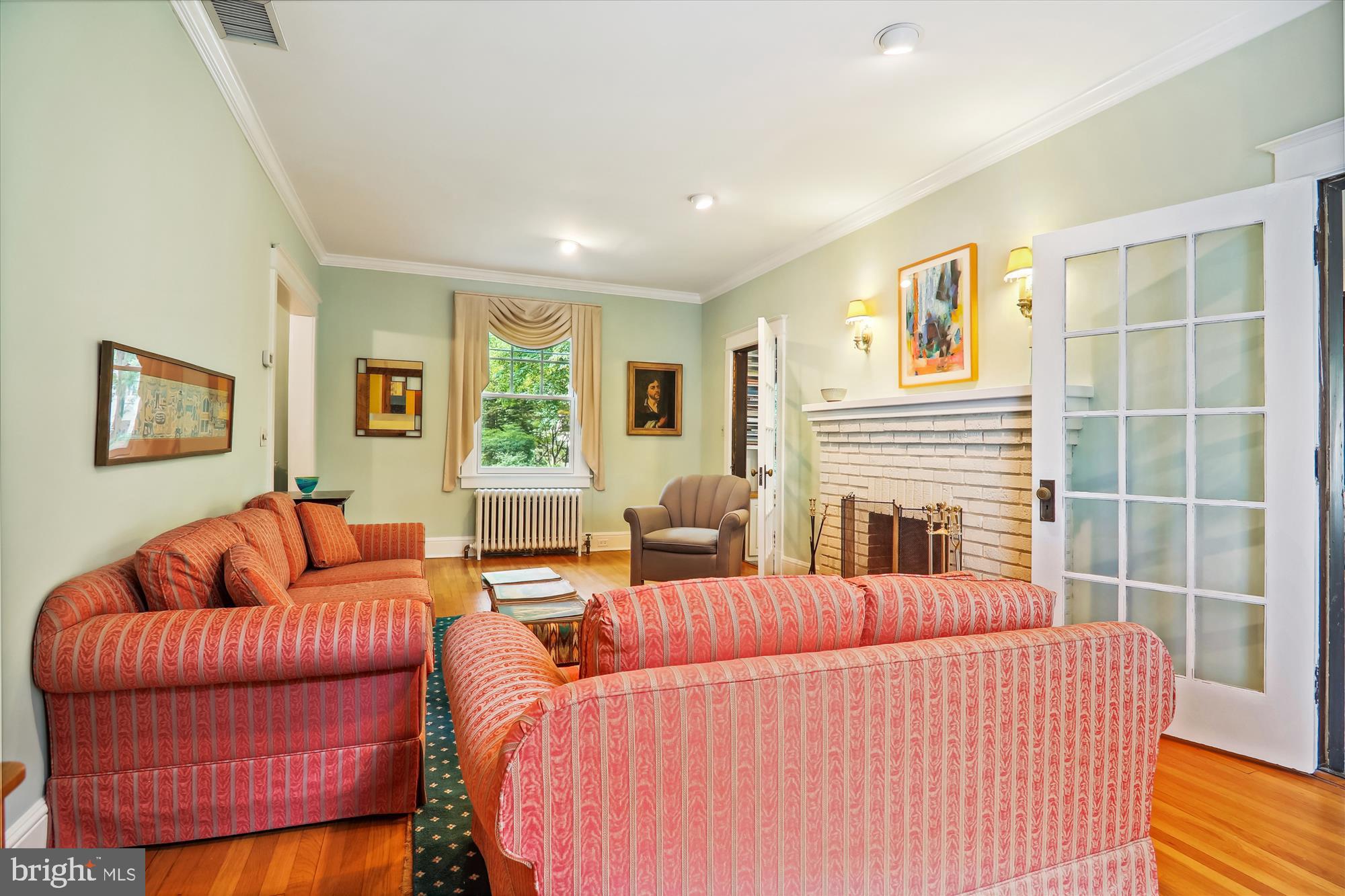 WOODSIDE PARK - Residential