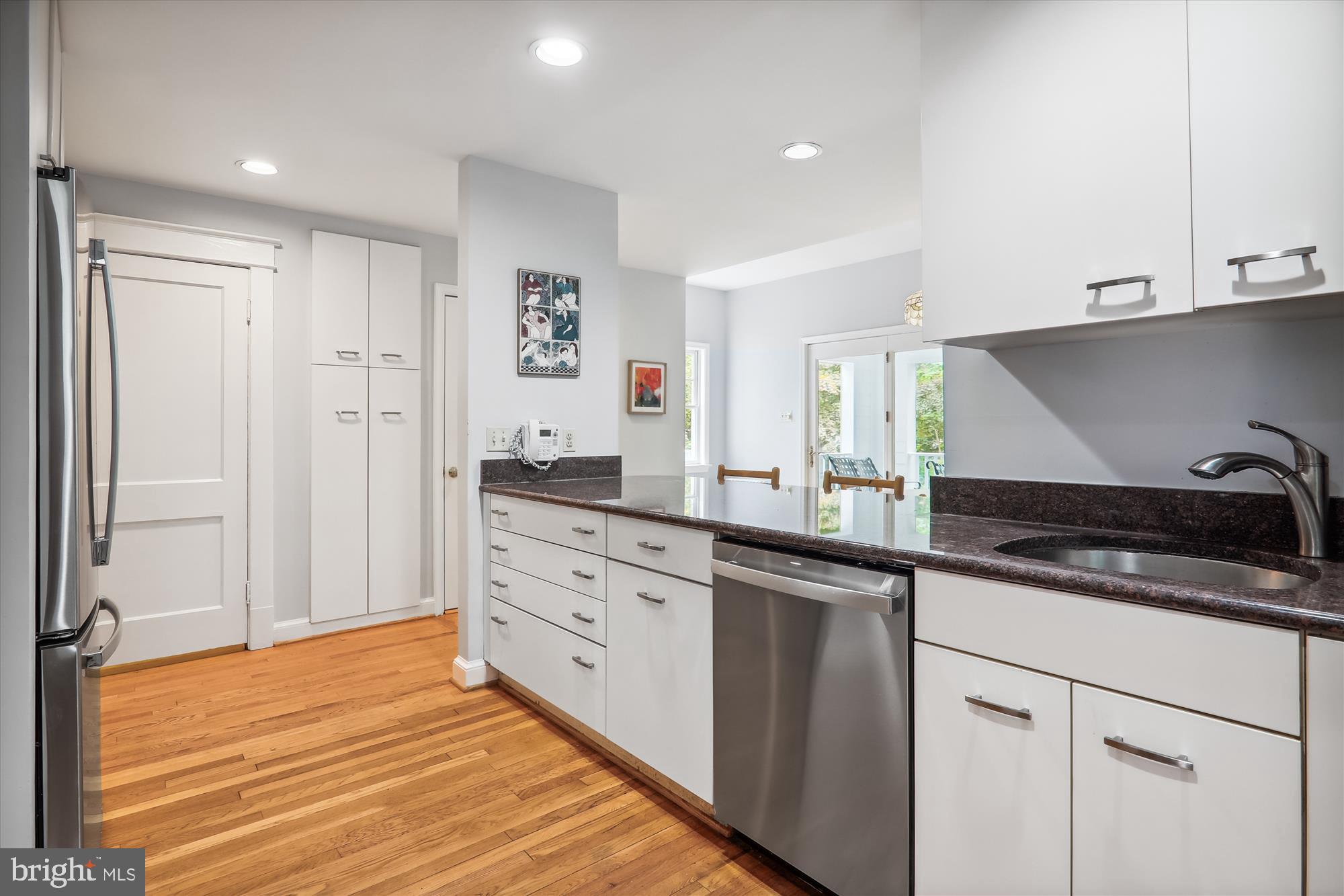 WOODSIDE PARK - Residential