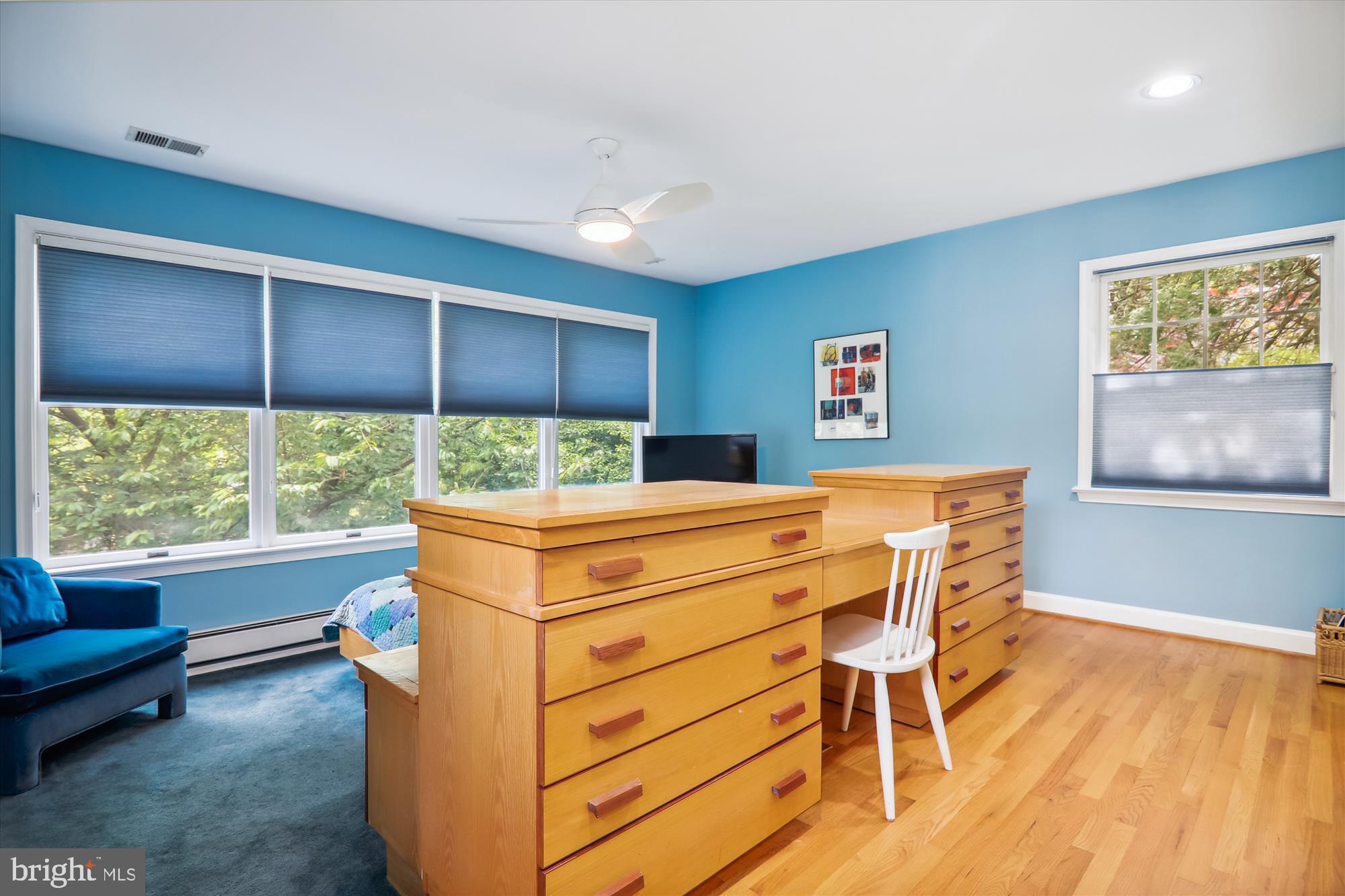 WOODSIDE PARK - Residential