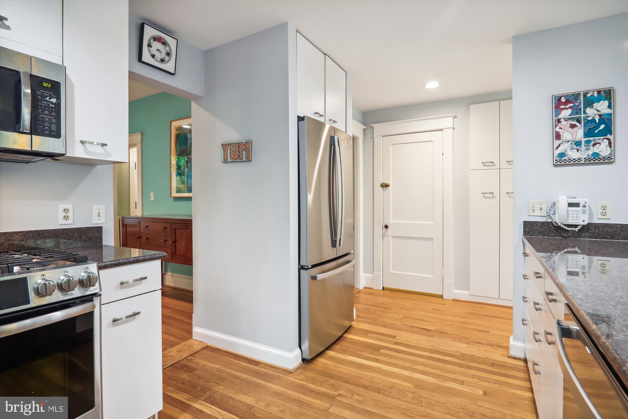 WOODSIDE PARK - Residential